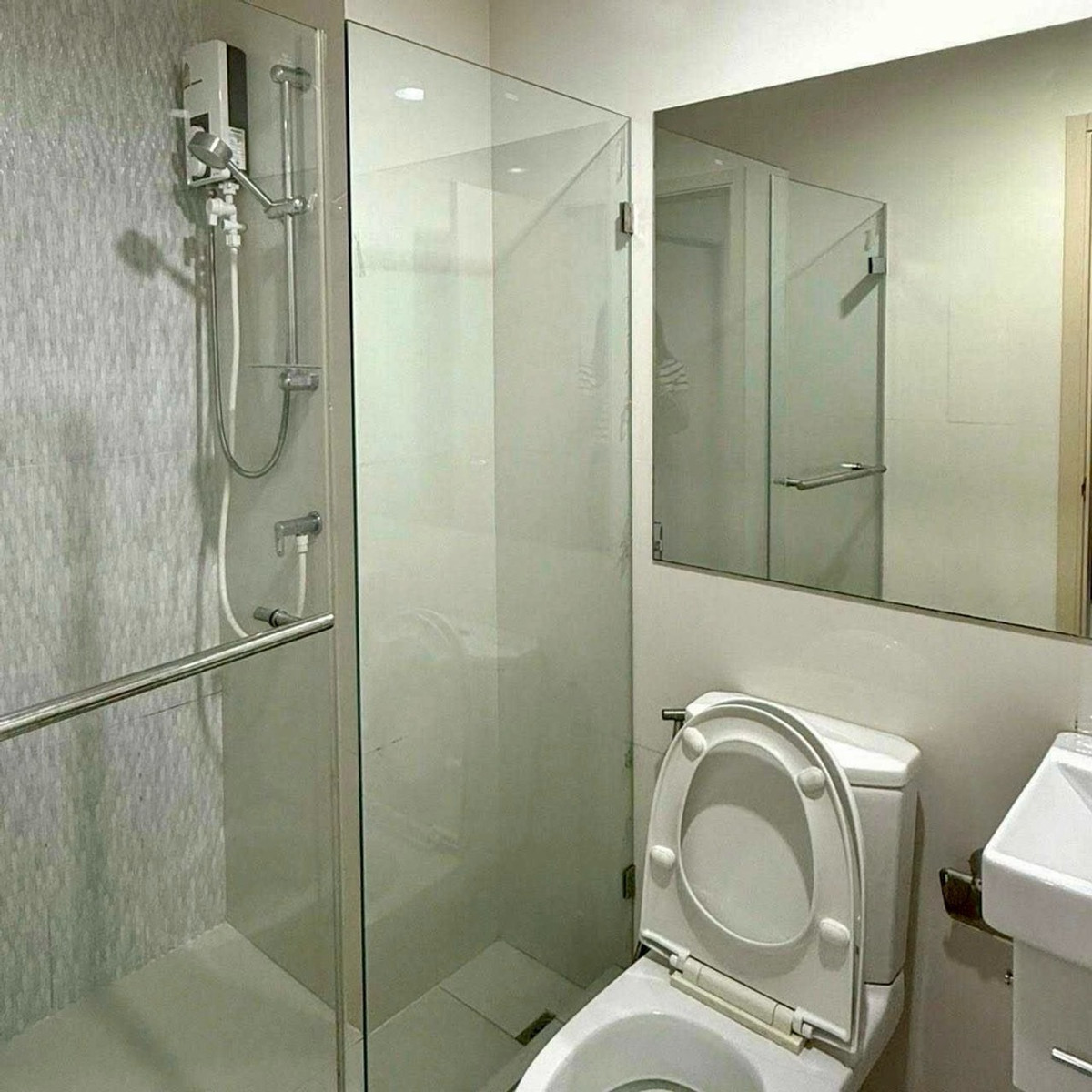 ให้เช่าคอนโดปิ่นเกล้า จรัญสนิทวงศ์ : 💙@condocurator 💙 Life Pinklao เฟอร์นิเจอร์ครบ มีเครื่องซักผ้า [PM2923]