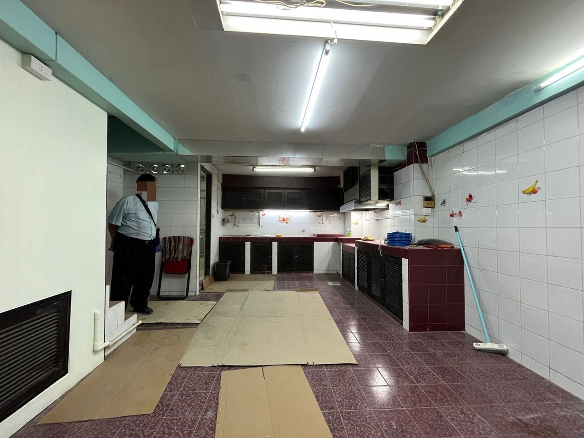 ให้เช่าอาคารพาณิชย์อารีย์ อนุสาวรีย์ : ให้เช่า ตึกแถว อาคารพาณิชย์ อารีย์ พหลโยธิน BTS สะพานควาย 600 เมตร ราคาถูกมาก เช่าทำธุรกิจ ยังไงก็คุ้ม ถ้าบริหารดีๆ