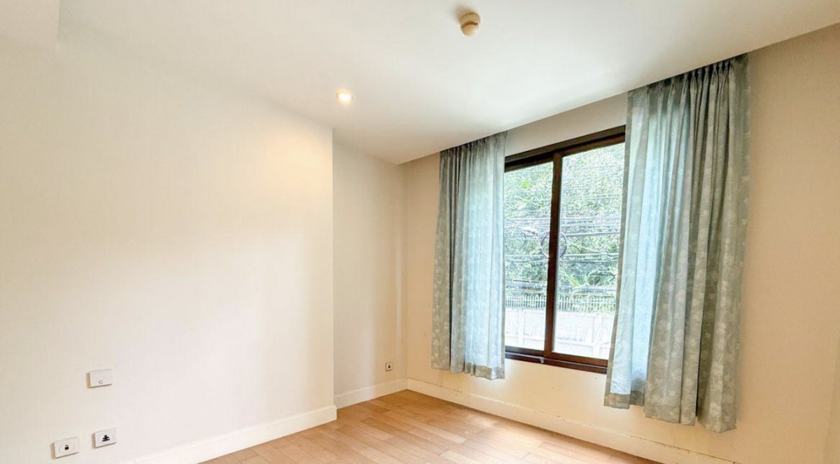 For SaleCondoSathorn, Narathiwat : Urgent sale! Collezio Sathorn-Pipat condo, 2 bedrooms, near BTS Chong Nonsiwith complete amenities, priced at only 7.99 million baht!