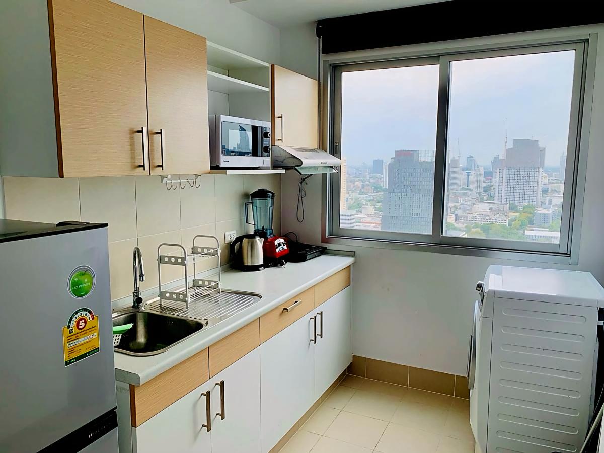 ขายคอนโดพระราม 9 เพชรบุรีตัดใหม่ RCA : 03/04/2026, รวมค่าโอนคอนโด Supalai Park เอกมัย-ทองหล่อ 1 ห้องนอน ใกล้ BTS ทองหล่อ 
ใหญ่ 54.5 ตร.ม. ราคาพิเศษ 3.72 ล้านเท่านั้น! 0642748883