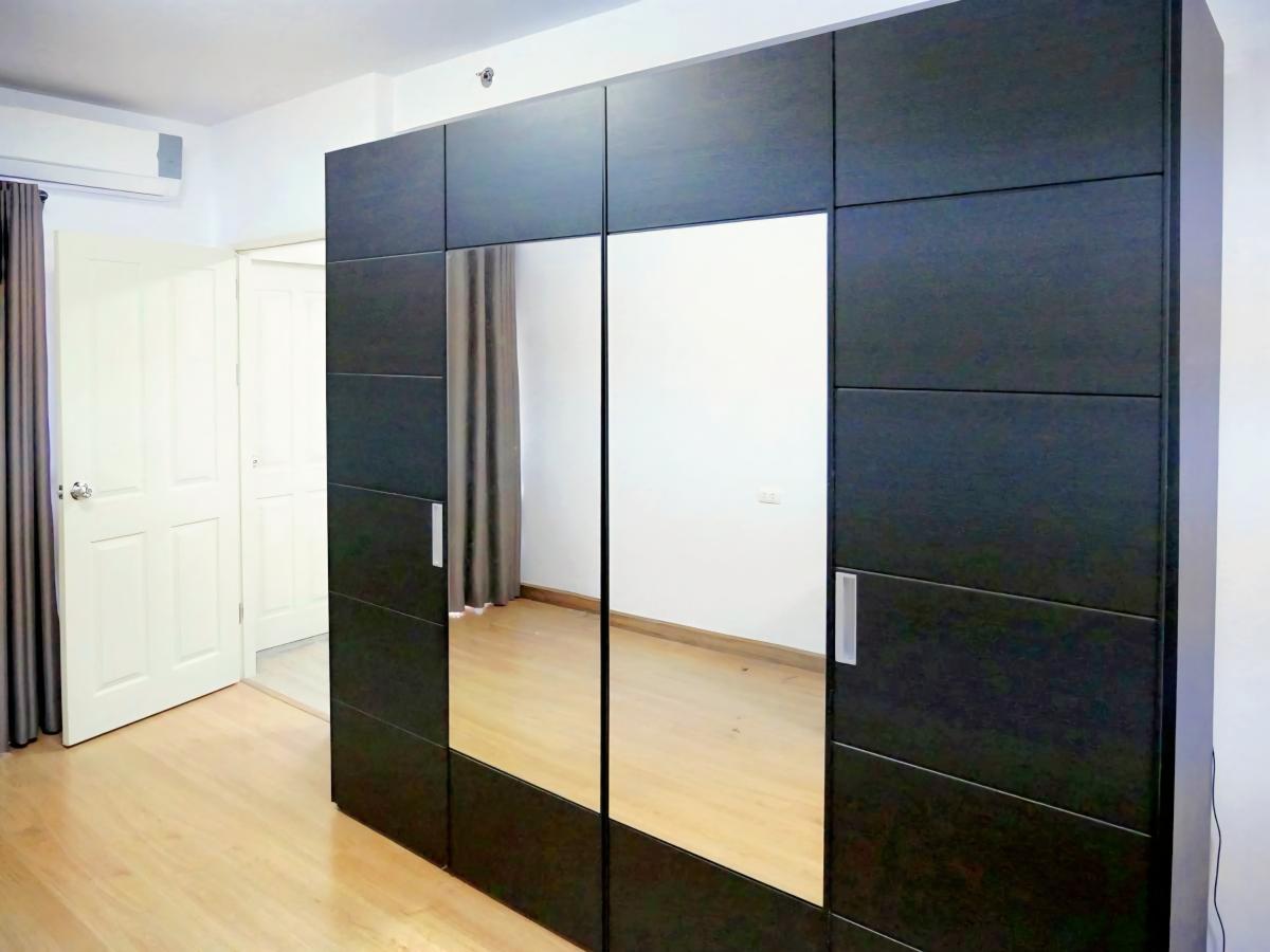 ขายคอนโดพระราม 9 เพชรบุรีตัดใหม่ RCA : 03/04/2026, รวมค่าโอนคอนโด Supalai Park เอกมัย-ทองหล่อ 1 ห้องนอน ใกล้ BTS ทองหล่อ 
ใหญ่ 54.5 ตร.ม. ราคาพิเศษ 3.72 ล้านเท่านั้น! 0642748883