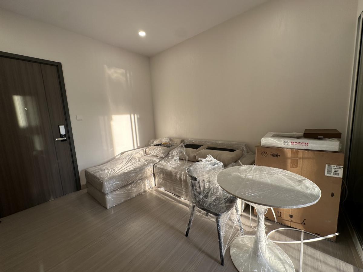 ขายคอนโดสยาม จุฬา สามย่าน : 03/04/2026, รวมค่าโอนคอนโดพร้อมอยู่ ใกล้ BTS/MRT สามย่าน 
Supalai Premier Si Phraya 42 ตร.ม. ราคาโดนใจ! 0642748883