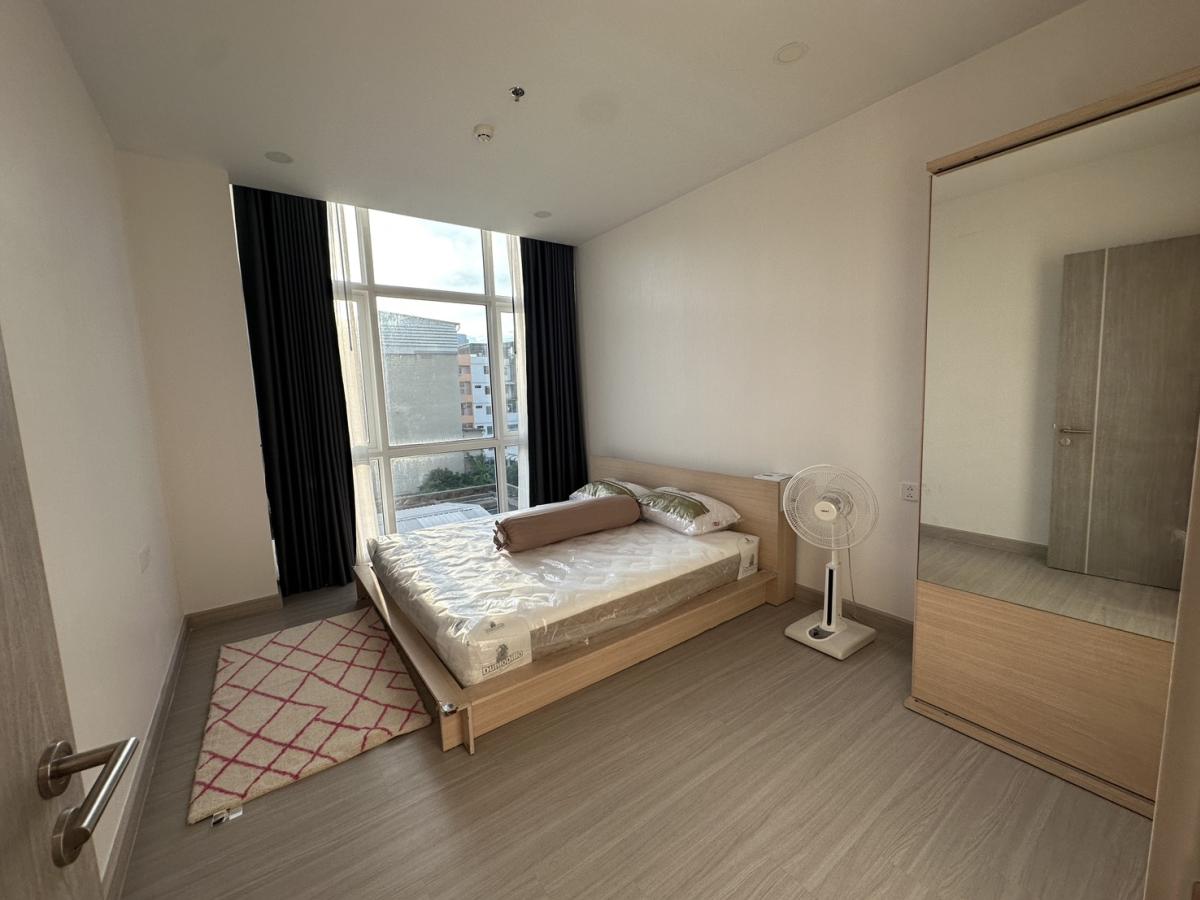 ขายคอนโดสยาม จุฬา สามย่าน : 03/04/2026, รวมค่าโอนคอนโดพร้อมอยู่ ใกล้ BTS/MRT สามย่าน 
Supalai Premier Si Phraya 42 ตร.ม. ราคาโดนใจ! 0642748883