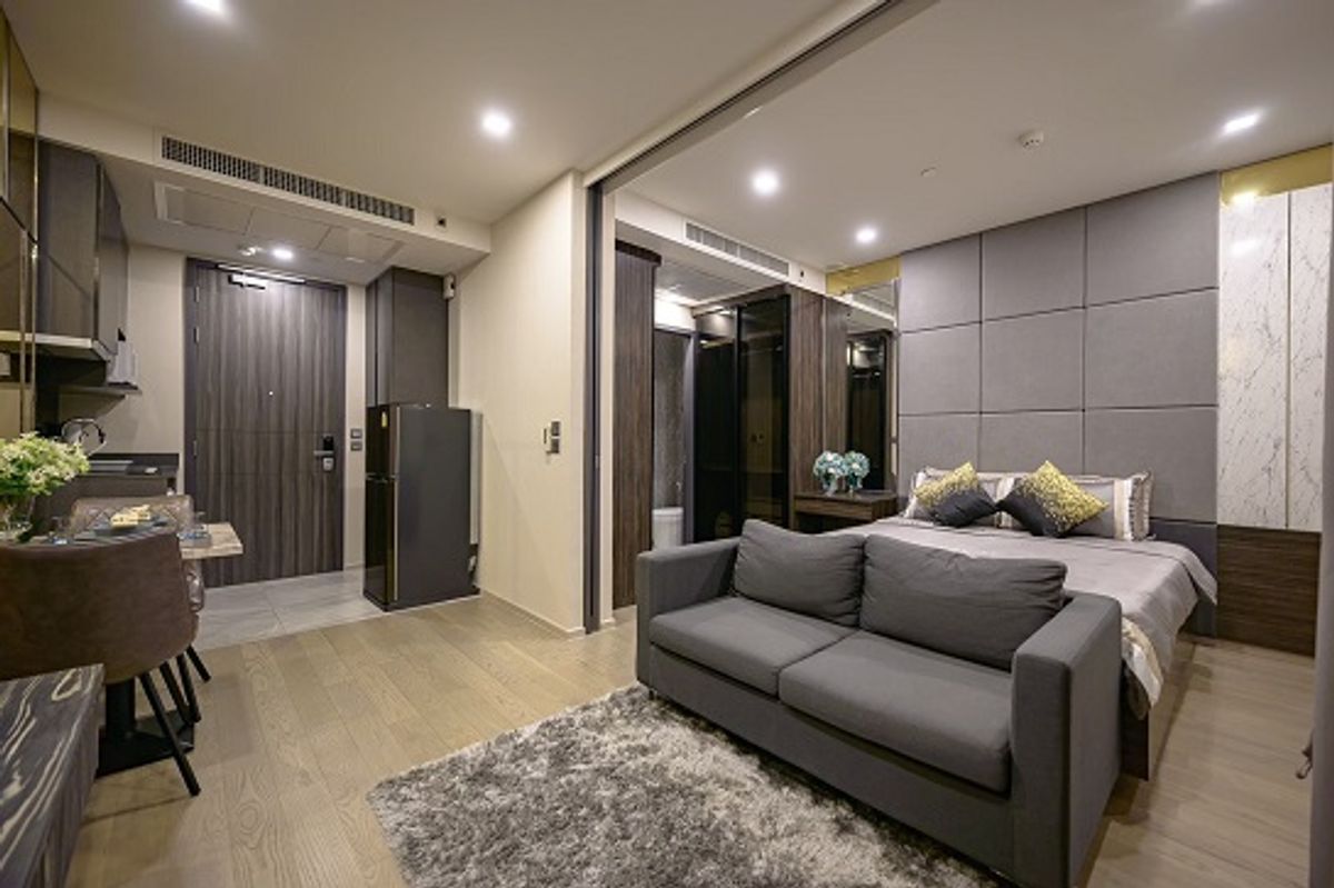 For RentCondoSukhumvit, Asoke, Thonglor : ✨ Luxury Condo at Ashton Asoke in the Heart of Asoke | Fully Furnished 1-Bedroom | Prime Location near BTS Asoke & MRT Sukhumvit