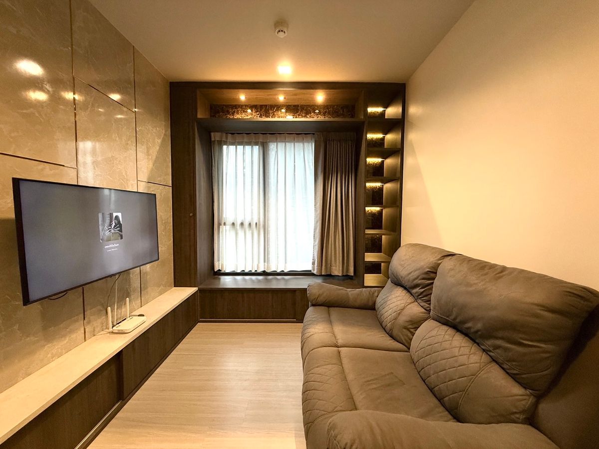 For RentCondoRama9, Petchburi, RCA : Condo for rent: Life Asoke-Rama 9 - 1 bed plus, fully decorated room.