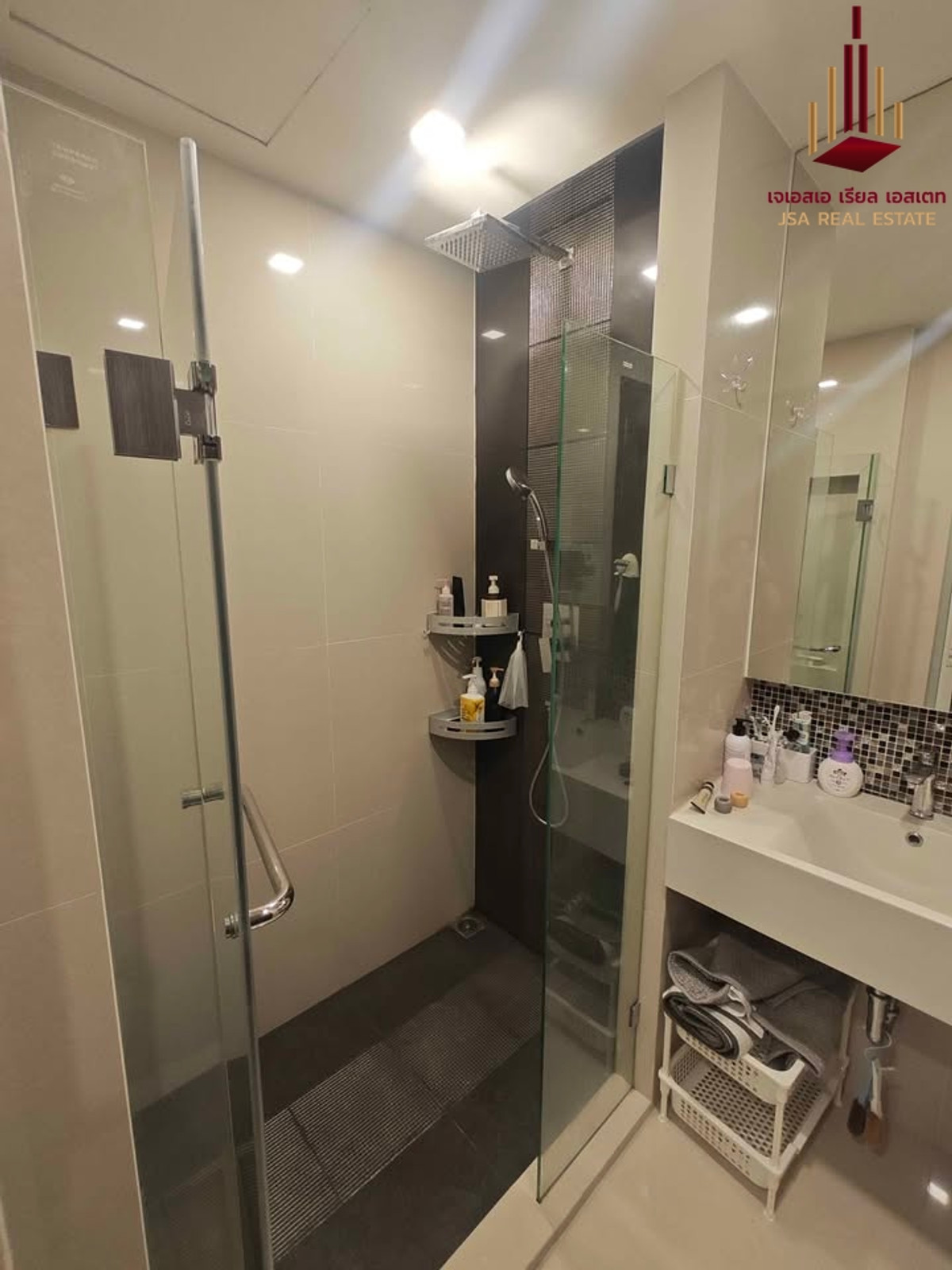 For RentCondoOnnut, Udomsuk : ✨ For Rent: Rhythm Sukhumvit 44/1 Condo ✨ 💰 Only 27,000 THB/month