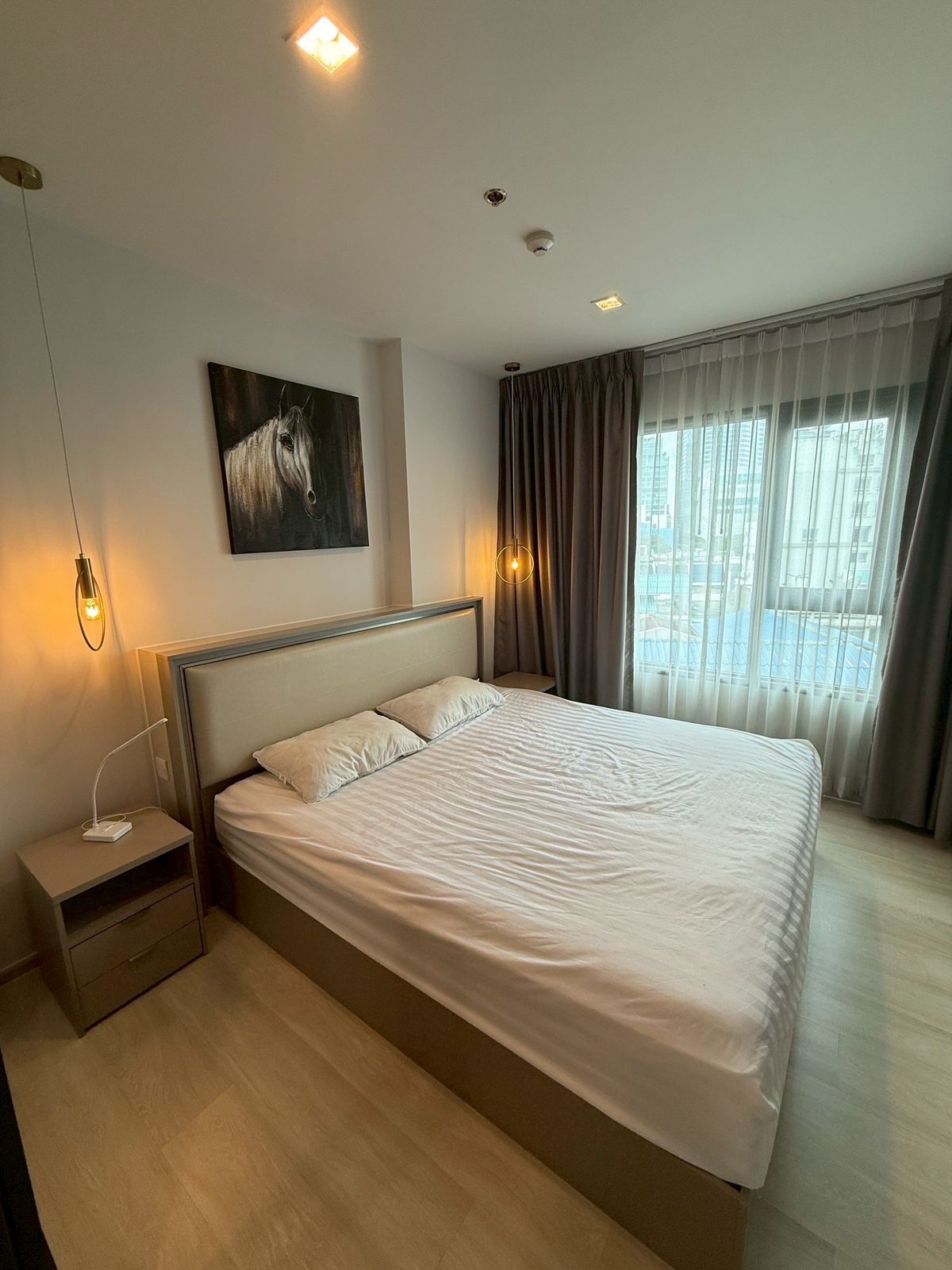For RentCondoWitthayu, Chidlom, Langsuan, Ploenchit : Life One Wireless Condo for rent 23,000baht 1bedroom 35sqm BTS Ploenchit, BTS Chidlom, Witthayu  Sukhumvit Rama9 Ratchada Sathorn Silom Chula Siam CentralWorld, Central Embassy, ​​Central Chidlom, Bumrungrad, Mater Dei, Park Venture Lang Suan, embassies