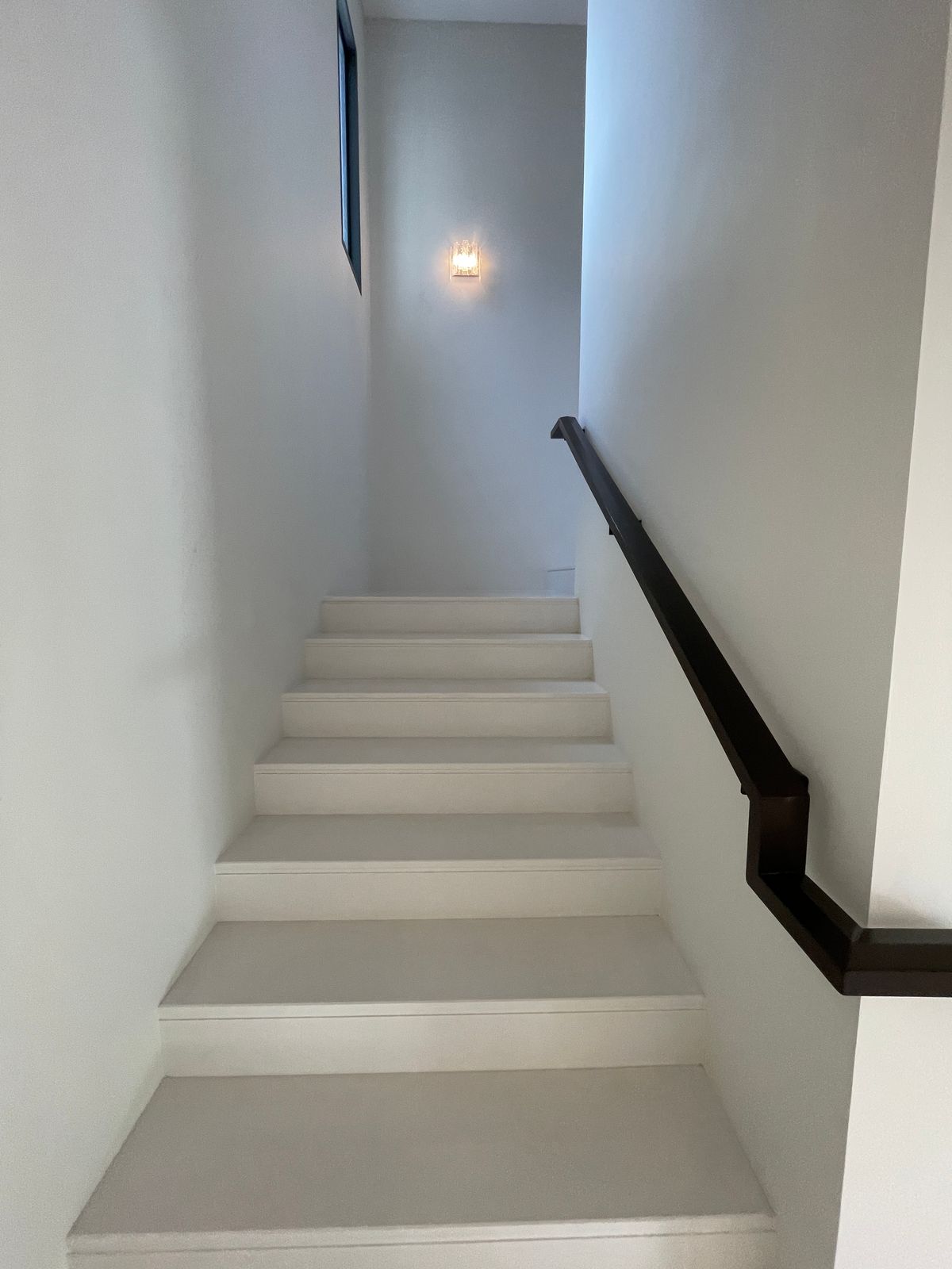 ขายบ้านบางนา แบริ่ง ลาซาล : ขายบ้านเดี่ยวหรู CINQ ROYAL The Eighteen Bangna KM.7  (แซงค์ รอยัล ดิ เอททีน บางนา กม.7) สุดยอดทำเลศักยภาพ ใกล้เมกาบางนา & โรงเรียนนานาชาติ Concordian เพียง 1–2 กม. บ้านใหญ่ 3 ชั้น พร้อมลิฟต์ส่วนตัว วิวสนามกอล์ฟเมืองแก้ว