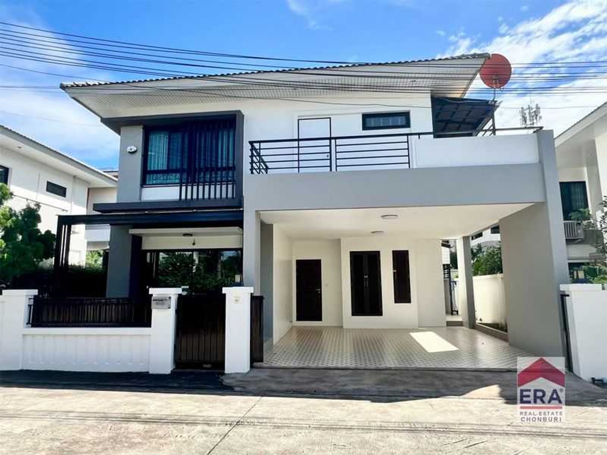 บ้านพัทยา บางแสน ชลบุรี สัตหีบ : ขายบ้านเดี่ยว หมู่บ้าน เดอะ คอมพลีท ศรีราชา 208 ตร.ม. ใกล้ เจปาร์ค ศรีราชา