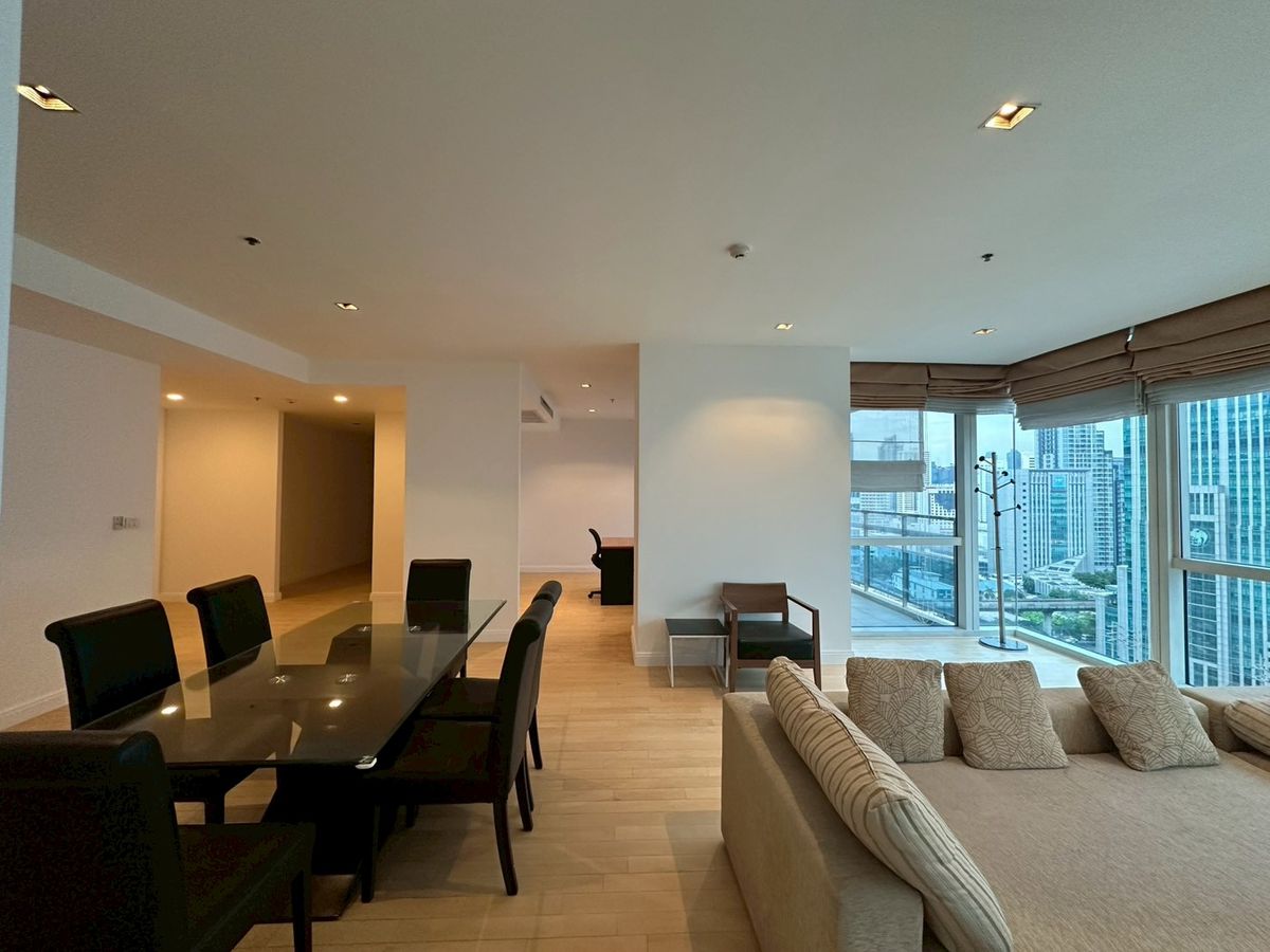 ให้เช่าคอนโดวิทยุ ชิดลม หลังสวน : ✨ คอนโดหรู Athenee Residence เพลินจิต ขนาดกว้าง 223 ตร.ม. 3 ห้องนอน 4 ห้องน้ำ ตกแต่งครบ พร้อมสิ่งอำนวยความสะดวกระดับพรีเมียม ใจกลางเมือง เดินเพียงไม่กี่ก้าวถึง BTS เพลินจิต