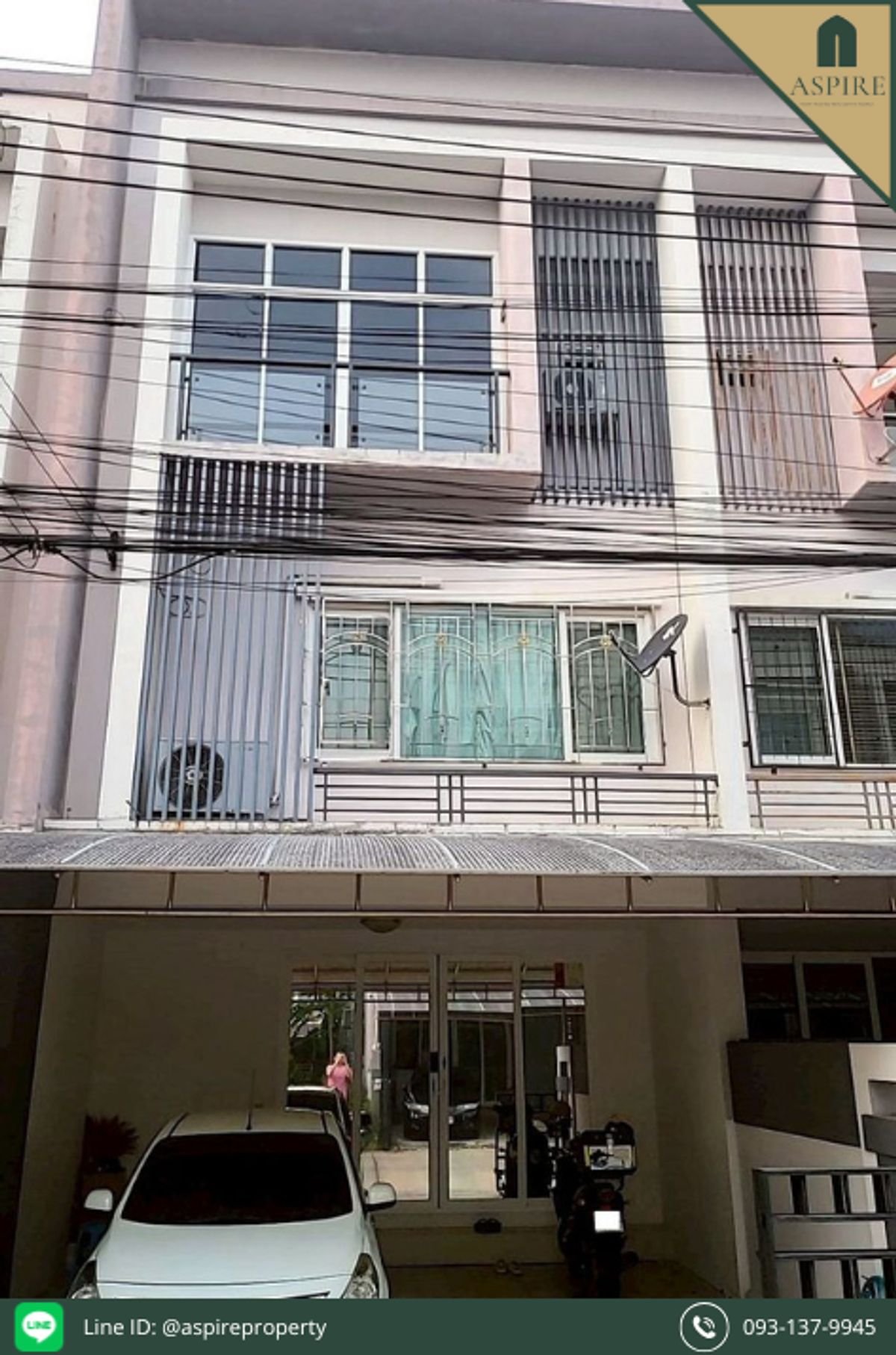 ขายทาวน์โฮมพัฒนาการ ศรีนครินทร์ : [ขาย] ทาวน์เฮ้าส์ 3 ชั้น พร้อมอยู่ เลี้ยงสัตว์ได้ @ ดิ เอ็กซ์คลูซีฟ พัฒนาการ 44