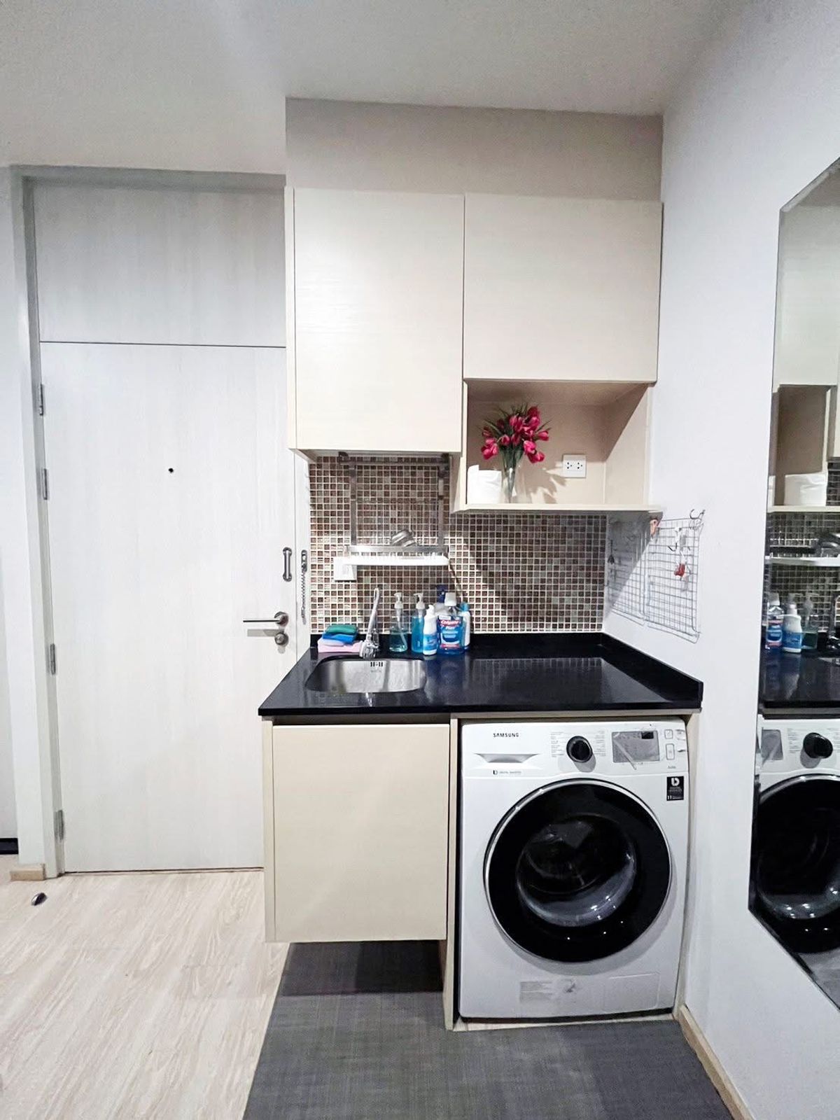 ให้เช่าคอนโดรัชดา ห้วยขวาง : ให้เช่า 📍 Noble Revolve Ratchada 📍 3 ห้องนอน เฟอร์นิเจอร์ และ เครื่องใช้ไฟฟ้าครบ ใกล้ MRT ศูนย์วัฒนธรรมแห่งประเทศไทย