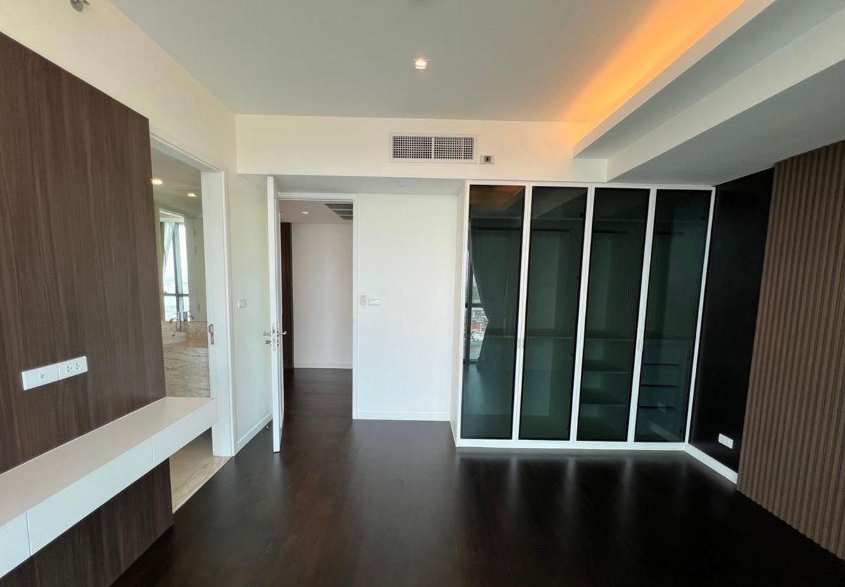 For SaleCondoRama3 (Riverside),Satupadit : For sale: The Pano Rama 3, beautiful, high floor, ready to move in, river view, near Lotus Rama 3. Interested, contact Line@841qqlnr