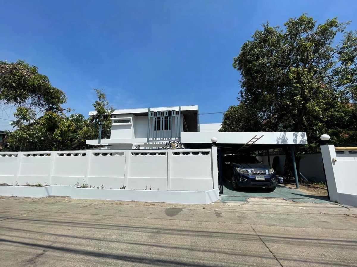 ให้เช่าบ้านรัชดา ห้วยขวาง : 🏡 ให้เช่าบ้านเดี่ยว / โฮมออฟฟิศใจกลางรัชดา – ใกล้ MRT รัชดาภิเษกเพียง 1 กิโลเมตร!