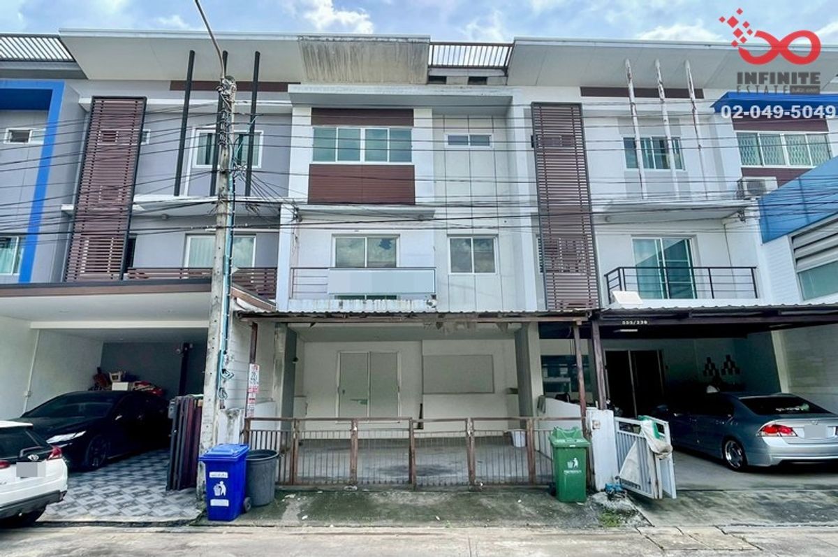 ขายทาวน์โฮมลาดกระบัง สุวรรณภูมิ : ขายทาวน์โฮม 3ชั้น เนอวานา พาร์ค สุขุมวิท77 ใกล้สนามบิน 21ตร.ว.3ห้องนอน 