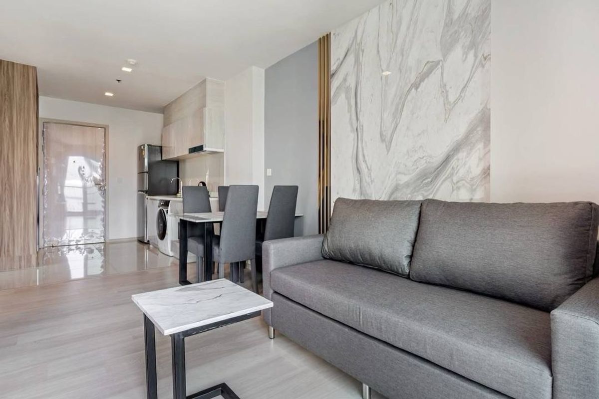 ให้เช่าคอนโดวิทยุ ชิดลม หลังสวน : Life one wireless For Rent 2Bed ให้เช่าคอนโด ไลฟ์วันไวร์เลส2ห้องนอน กลางเมือง
ราคาถูก