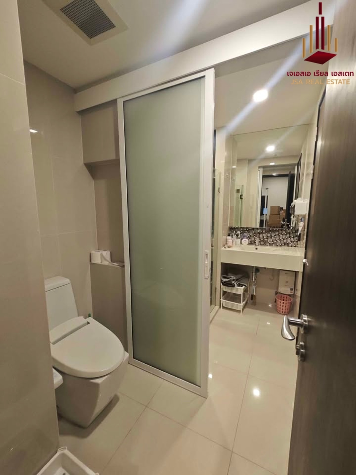 For RentCondoOnnut, Udomsuk : ✨ For Rent: Rhythm Sukhumvit 44/1 Condo ✨ 💰 Only 27,000 THB/month