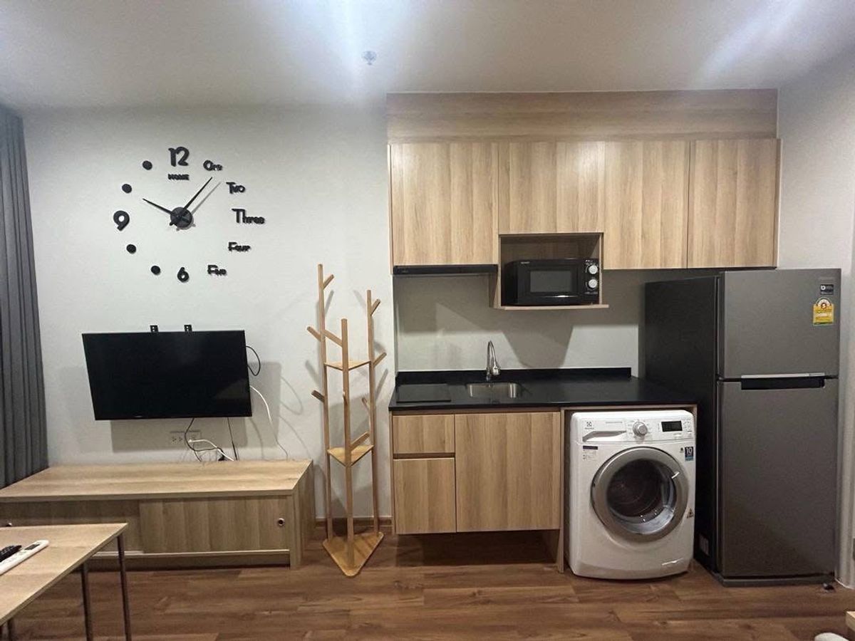 ให้เช่าคอนโดรัชดา ห้วยขวาง : ให้เช่า ✨ Noble Revolve Ratchada 2 ✨ ใกล้ MRT ศูนย์วัฒนธรรม เฟอร์นิเจอร์ และ เครื่องใช้ไฟฟ้าครบ 