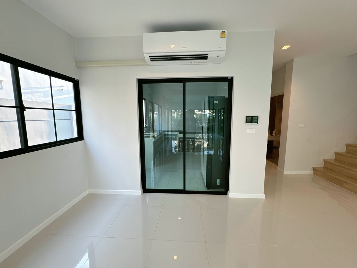 For SaleHousePhutthamonthon, Salaya : Large detached house, quality society, Laddarom Project, Phutthamonthon Sai 3