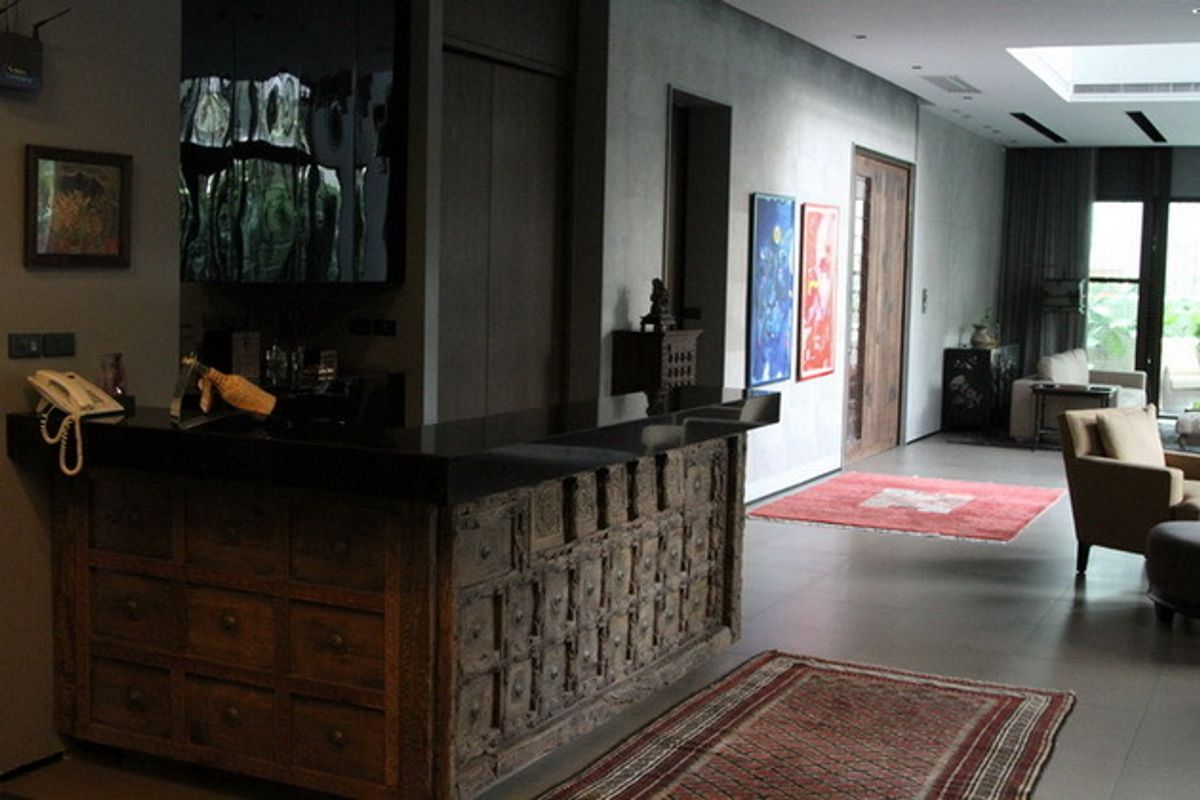 For SaleHouseSukhumvit, Asoke, Thonglor : ✨ Luxury Sukhumvit House | 1,200 sq.m., 5 Bedrooms, 6 Bathrooms | Featuring Saltwater Swimming Pool & Private Garden | 3rd–4th Floors Customizable | Close to BTS Phrom Phong