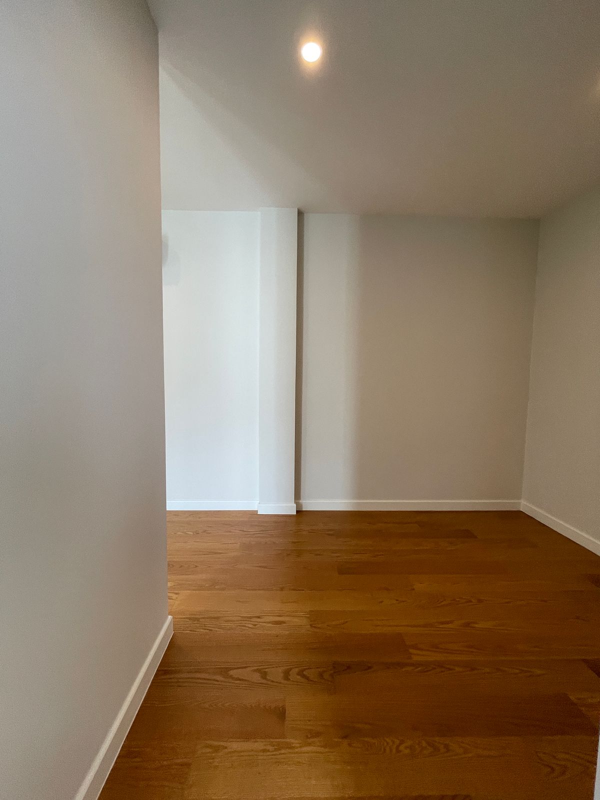 ขายบ้านบางนา แบริ่ง ลาซาล : ขายบ้านเดี่ยวหรู CINQ ROYAL The Eighteen Bangna KM.7  (แซงค์ รอยัล ดิ เอททีน บางนา กม.7) สุดยอดทำเลศักยภาพ ใกล้เมกาบางนา & โรงเรียนนานาชาติ Concordian เพียง 1–2 กม. บ้านใหญ่ 3 ชั้น พร้อมลิฟต์ส่วนตัว วิวสนามกอล์ฟเมืองแก้ว