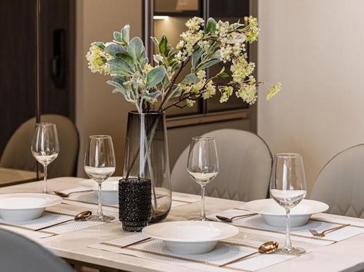 ให้เช่าคอนโดสุขุมวิท อโศก ทองหล่อ : คอนโด Q Prasarnmit Sukhumvit 31 เดินทางสะดวก เหมาะสำหรับนักศึกษา ห้องแต่งสวย เฟอร์นิเจอร์ครบ พร้อมอยู่!!