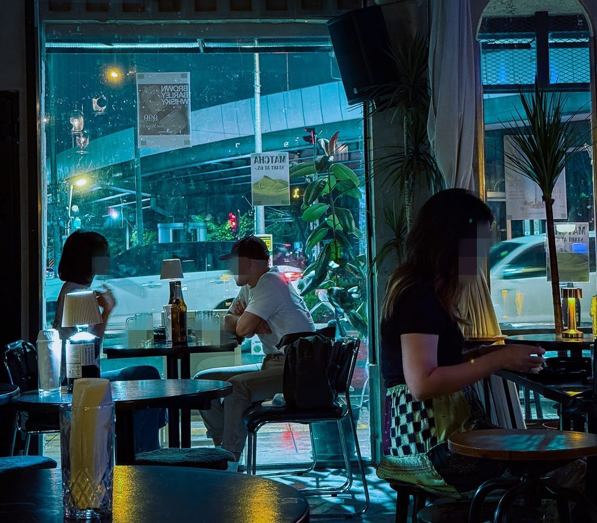 For LeaseholdRetail SpaceSapankwai,Jatujak : Urgent sale, Cafe Bar and Restaurant, Chatuchak area, near Chatuchak Weekend Market. Near Saphan Khwai, Chatuchak, Phahonyothin
