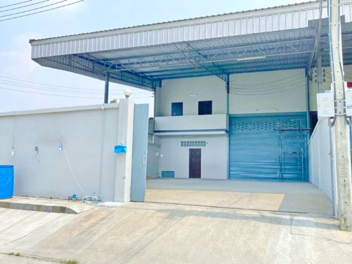 ให้เช่าโรงงานบางนา แบริ่ง ลาซาล : ให้เช่าโรงงาน พร้อมออฟฟิศ 3 ชั้น 506ตร.ม. โลตัส บางปลา 200 ม. ตลาดน้ำบางพลี 3 กม. 126 ตร.วา. รร.นานาชาติ บางกอกพัฒนา 4.8 กม.1 นอน 2 น้ำ .