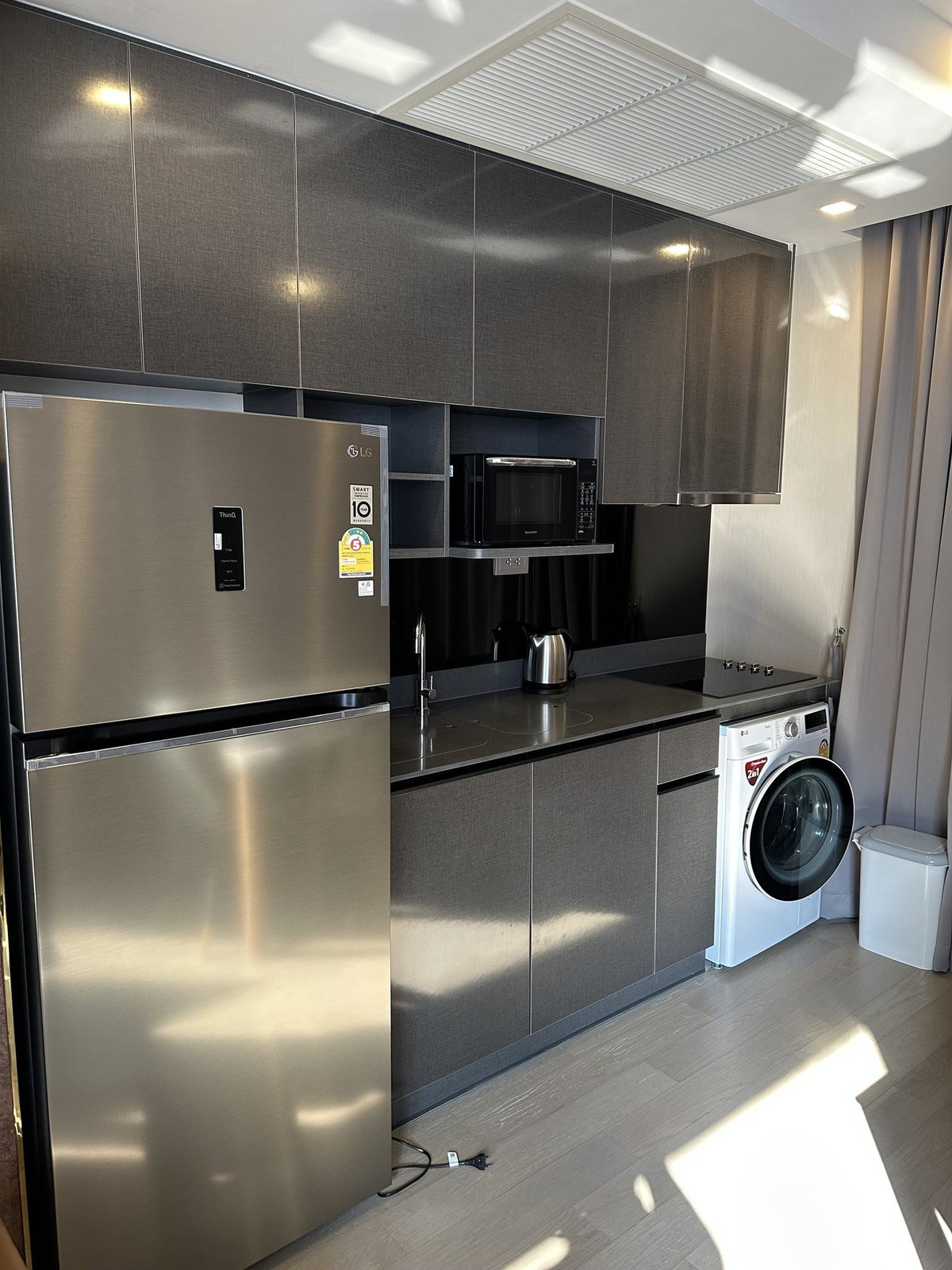 ให้เช่าคอนโดสุขุมวิท อโศก ทองหล่อ : ✨ GT15803 | คอนโด Ashton Asoke เดินทางสะดวก ใกล้รถไฟฟ้าบีทีเอส มีรถรับส่ง ห้องแต่งสวย เฟอร์นิเจอร์ครบ พร้อมอยู่!!