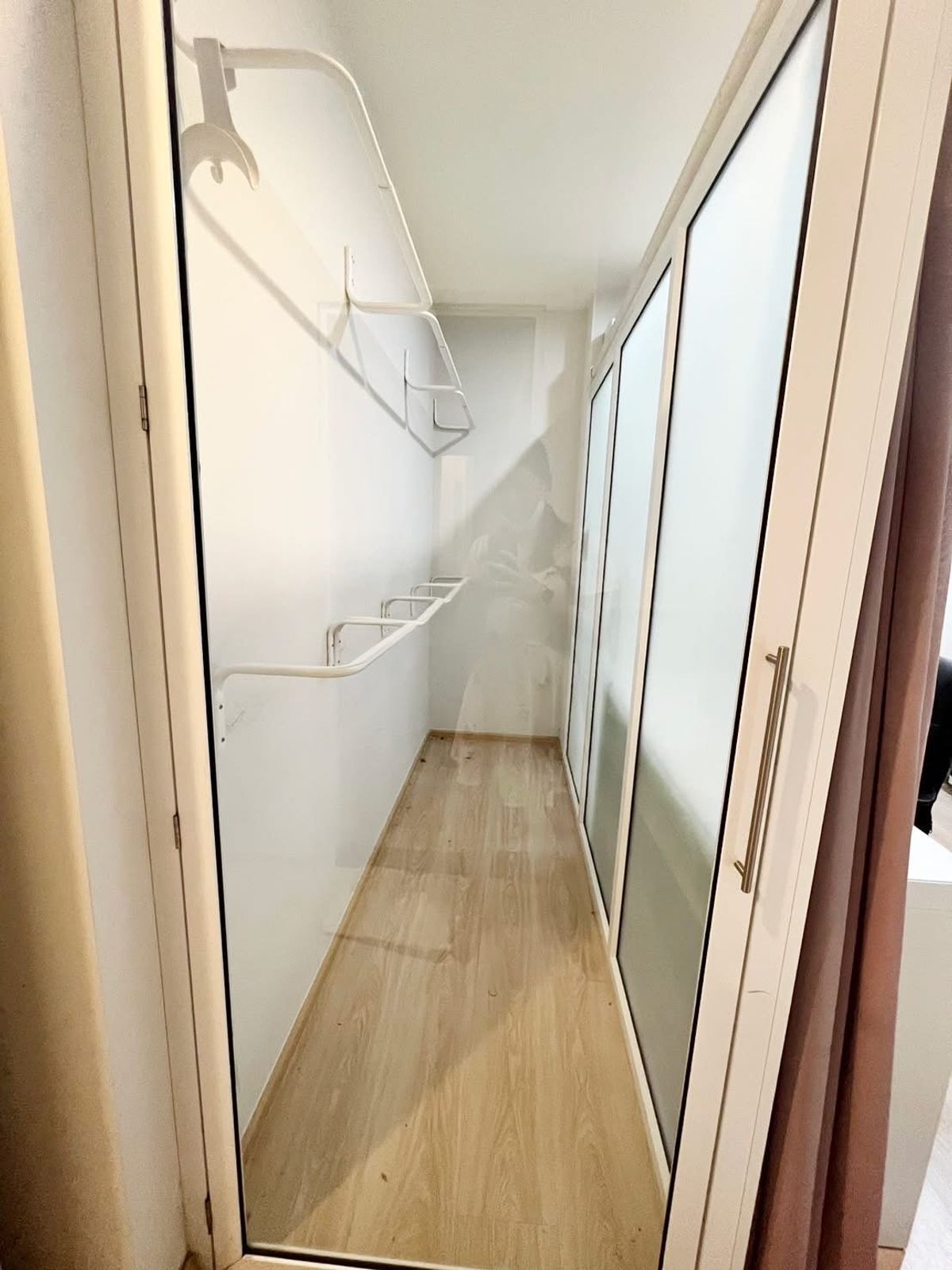 ให้เช่าคอนโดรัชดา ห้วยขวาง : ให้เช่า 📍 Noble Revolve Ratchada 📍 3 ห้องนอน เฟอร์นิเจอร์ และ เครื่องใช้ไฟฟ้าครบ ใกล้ MRT ศูนย์วัฒนธรรมแห่งประเทศไทย