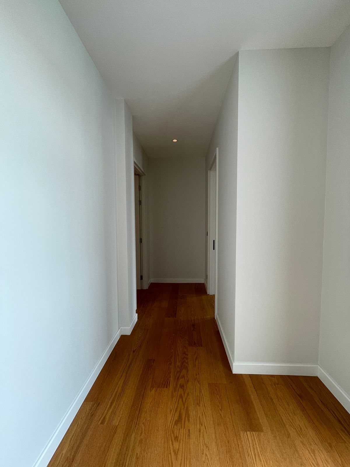 ขายบ้านบางนา แบริ่ง ลาซาล : ขายบ้านเดี่ยวหรู CINQ ROYAL The Eighteen Bangna KM.7  (แซงค์ รอยัล ดิ เอททีน บางนา กม.7) สุดยอดทำเลศักยภาพ ใกล้เมกาบางนา & โรงเรียนนานาชาติ Concordian เพียง 1–2 กม. บ้านใหญ่ 3 ชั้น พร้อมลิฟต์ส่วนตัว วิวสนามกอล์ฟเมืองแก้ว