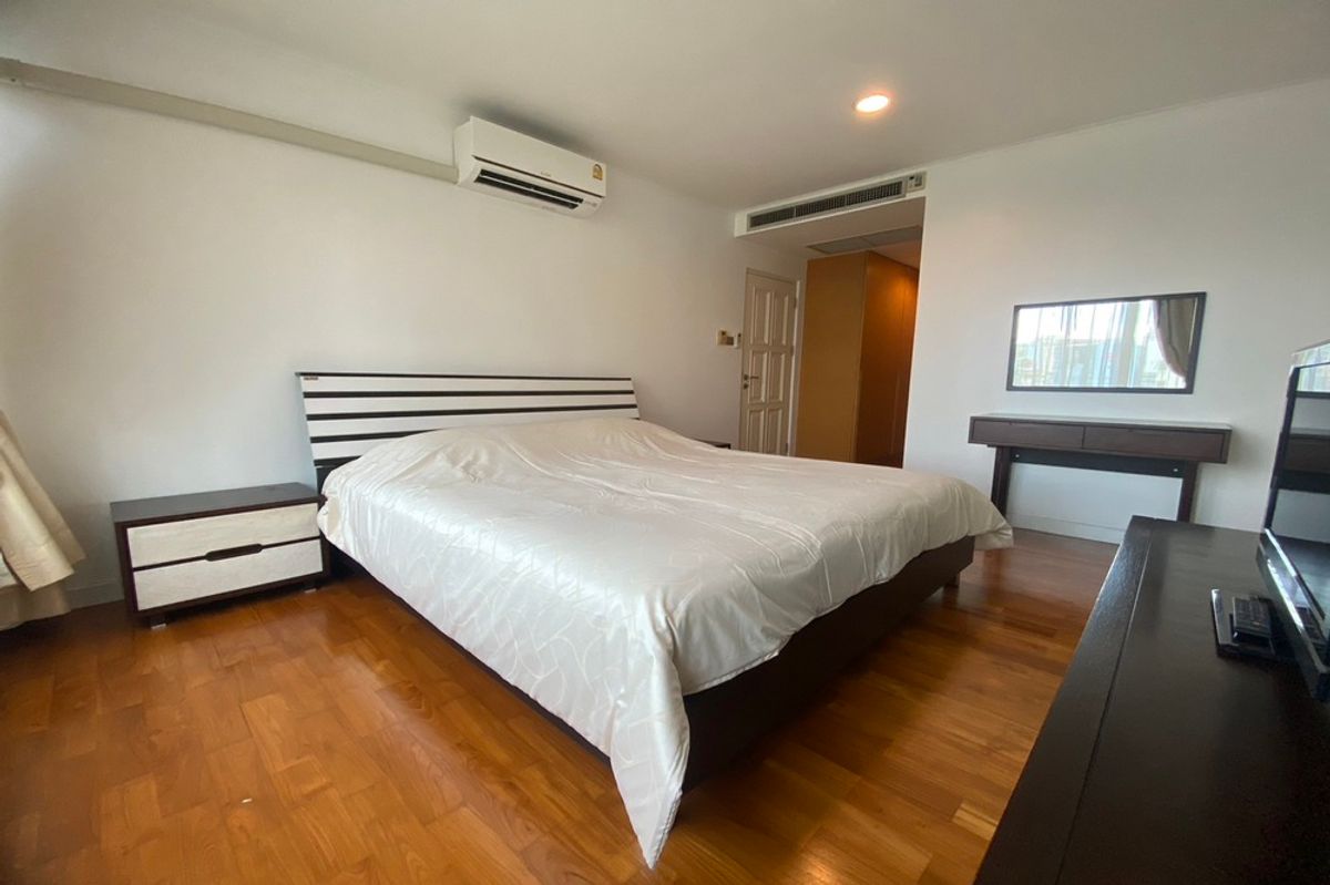 CondoWitthayu, Chidlom, Langsuan, Ploenchit : 🔥 For Sale - Rent !! nice view!! 🔥 Code C20230103425..........Baan Siriruedee, 2 bedroom, 2 bathroom, furnished, ready to move in, Special Deal!!📣📣