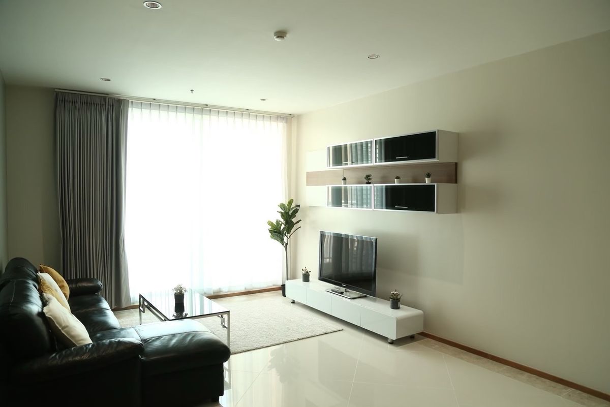 For SaleCondoSathorn, Narathiwat : Condo for sale, The Empire Place, 1 bedroom, 65.25 sq m, beautiful room, south side, BTS Chong Nonsi.