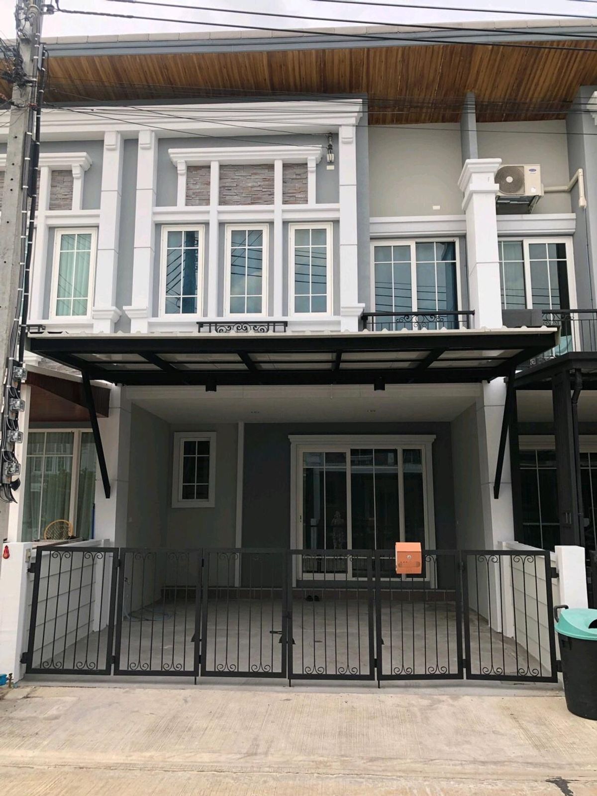 For RentTownhomeThaphra, Talat Phlu, Wutthakat : โกลเด้นทาวน์ สาทร-กัลปพฤกษ์ 🏡
🔥ราคา 20,000/เดือน🔥

📍 ทำเลดี เดินทางสะดวก ใกล้ BTS วุฒากาศ
