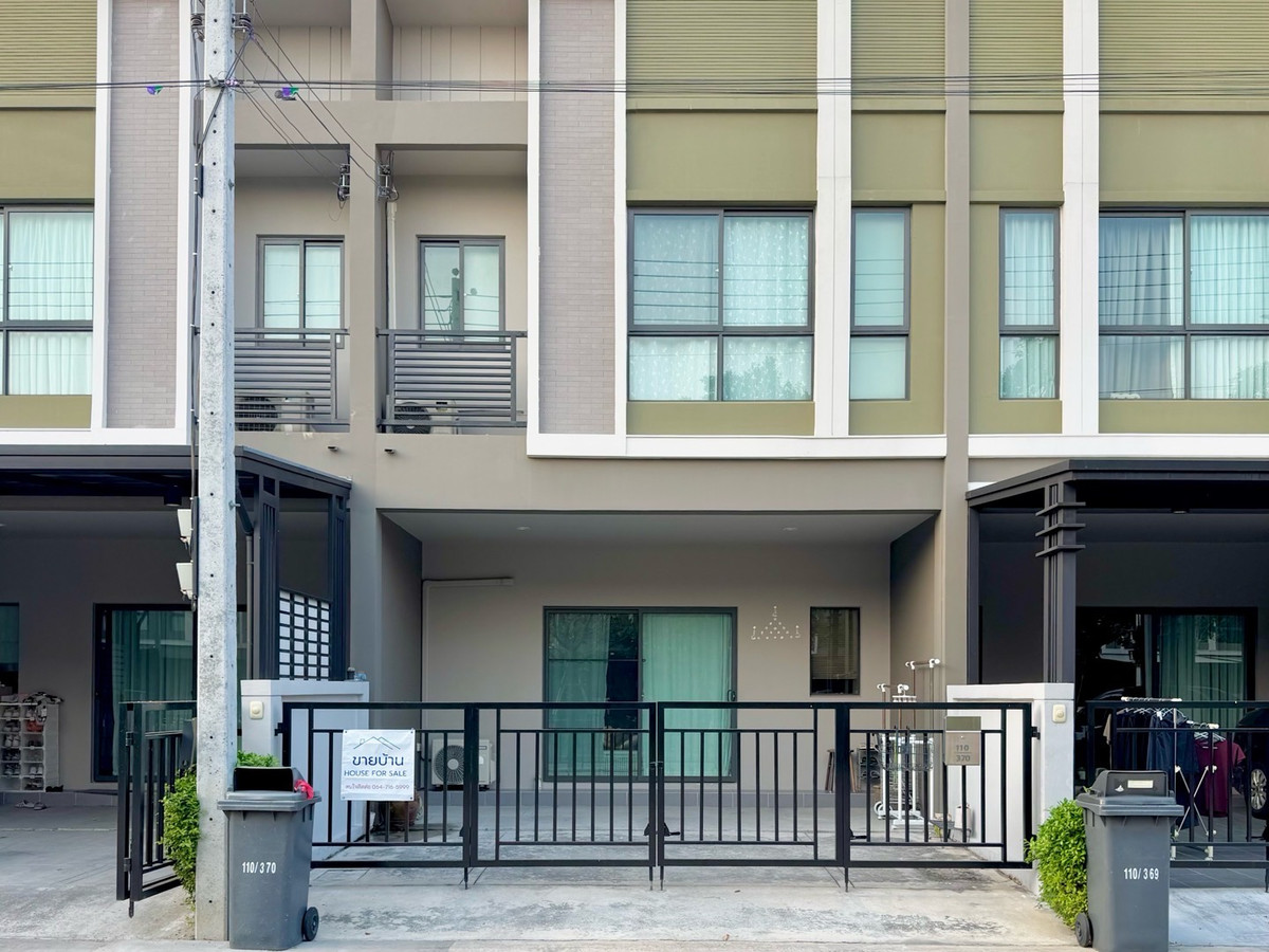 ขายทาวน์โฮม : ทาวน์โฮม 20.5 ตร.ว. V Compound ติวานนท์-รังสิต แต่งครบ วิวสวน (เจ้าของขายเอง)