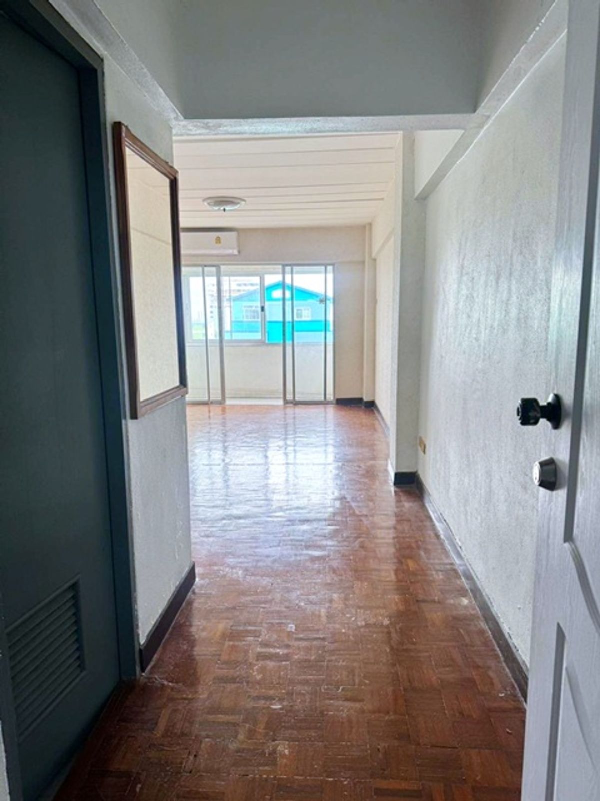 Dhurakij Pundit University 1.9 km. 1 bed MRT Khae Rai 1.7 km. Condo for rent P.T. 31 sq.m. 1 a/c 3,9 Loading...