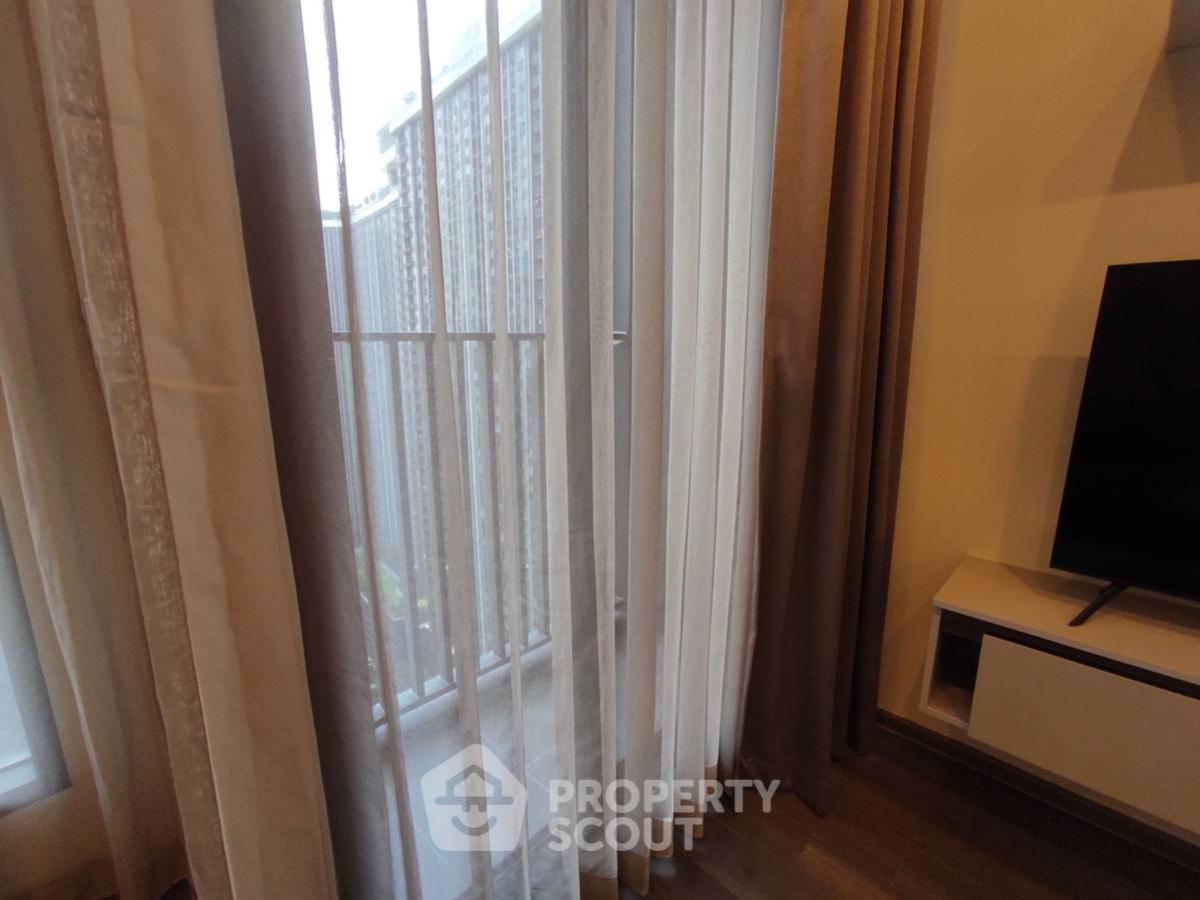 For RentCondoRama9, Petchburi, RCA : 1-BR Condo at Knights Bridge Space Rama 9 near MRT Phra Ram 9