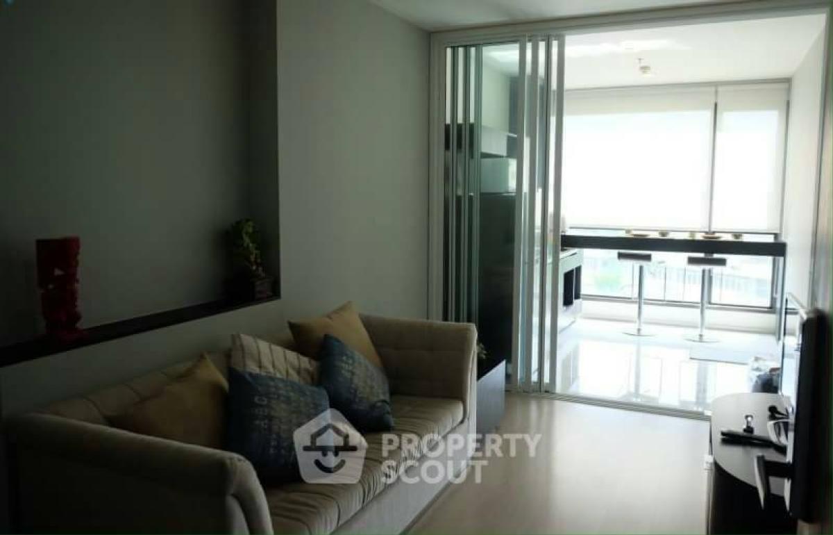 For RentCondoOnnut, Udomsuk : 1-BR Condo at Rhythm Sukhumvit 44/1 near BTS Phra Khanong