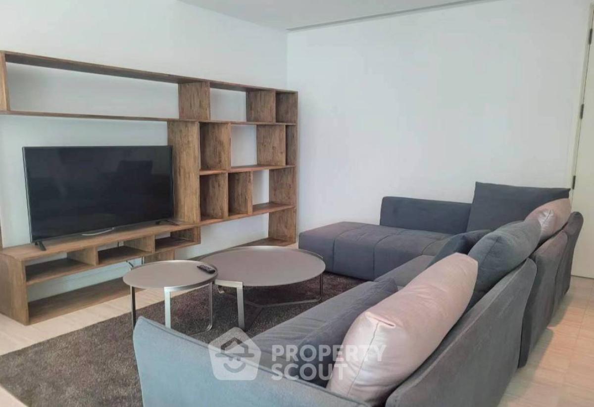 For RentCondoWitthayu, Chidlom, Langsuan, Ploenchit : 2-BR Condo at 185 Rajadamri near BTS Ratchadamri