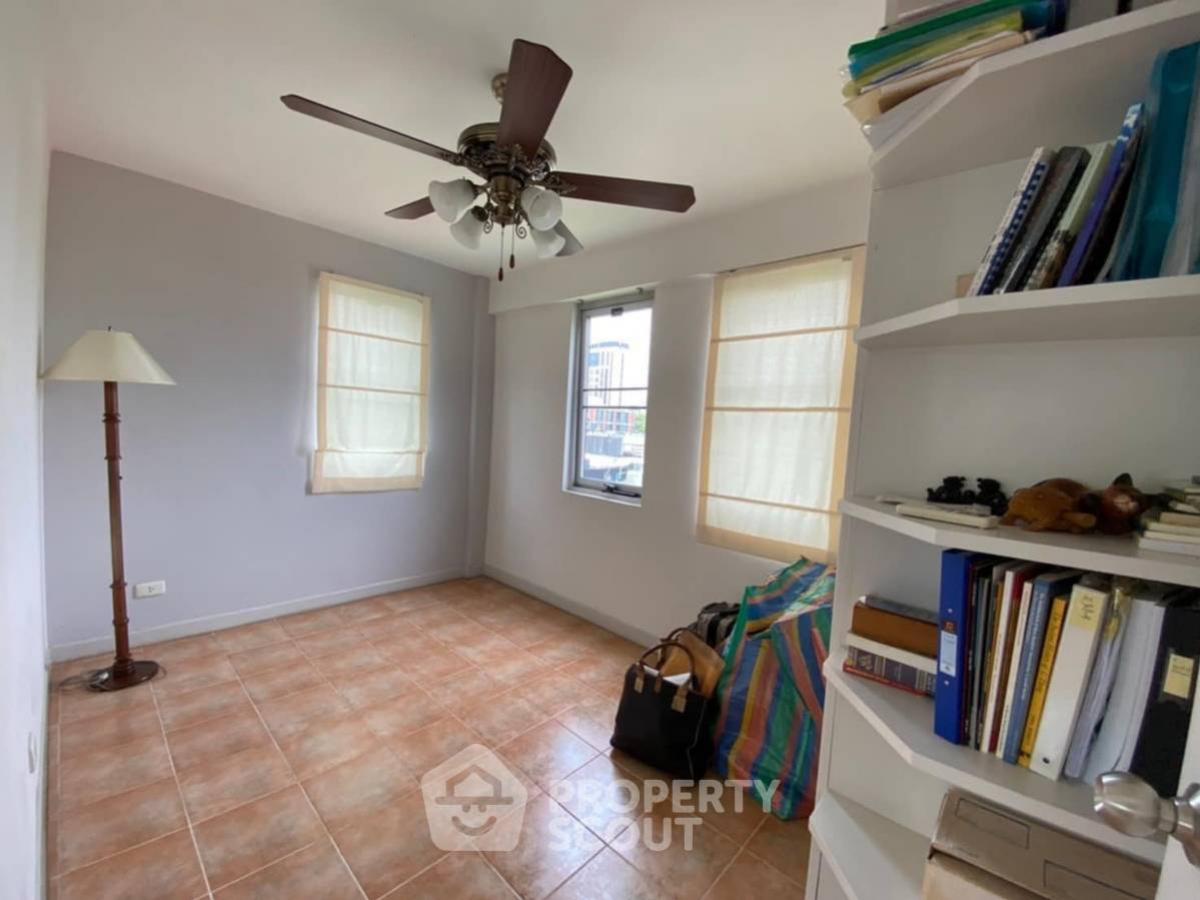 ให้เช่าคอนโดสุขุมวิท อโศก ทองหล่อ : คอนโด 2-ห้องนอน ที่ เรนทรี วิลล่า สุขุมวิท 53 ใกล้ BTS ทองหล่อ