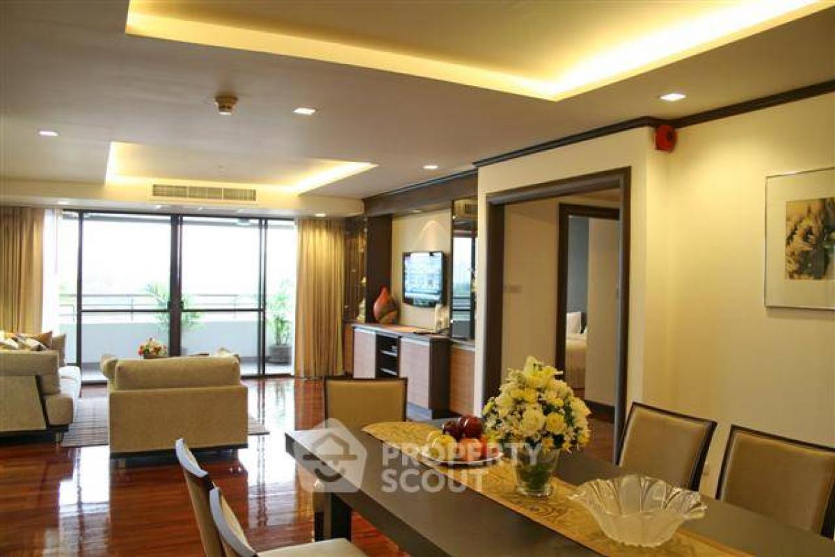 ให้เช่าคอนโดสุขุมวิท อโศก ทองหล่อ : คอนโด 3-ห้องนอน ที่ เมย์แฟร์ การ์เด้น ใกล้ MRT ศูนย์การประชุมแห่งชาติสิริกิติ์