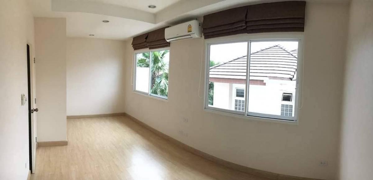 ขายทาวน์โฮมโชคชัย4 ลาดพร้าว71 : 28/01/2026, ขายทาวน์โฮม 3 ชั้น ซ.นาคนิวาส 48 แยก 14 ซ.ลาดพร้าว 71 ตอบโจทย์ทุกไลฟ์สไตล์