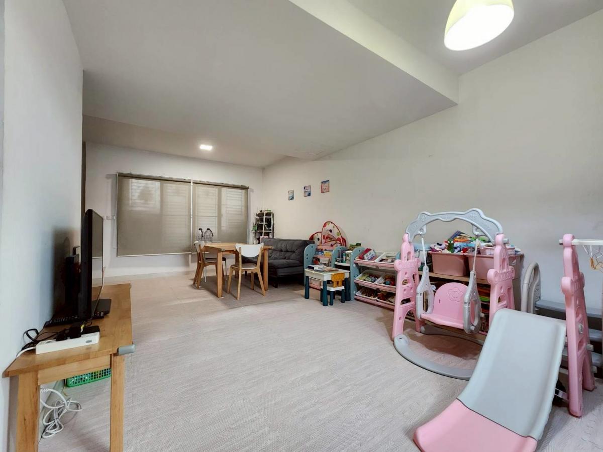 ขายทาวน์โฮมพัฒนาการ ศรีนครินทร์ : ทาวโฮมทำเลดีบนเส้นพัฒนาการ Pruksa Ville 73 Phattanakan38 เดินทางง่ายไม่ไกลจากมอเตอร์เวย์ และห้างซีคอน ราคา 4,100,000 บาท