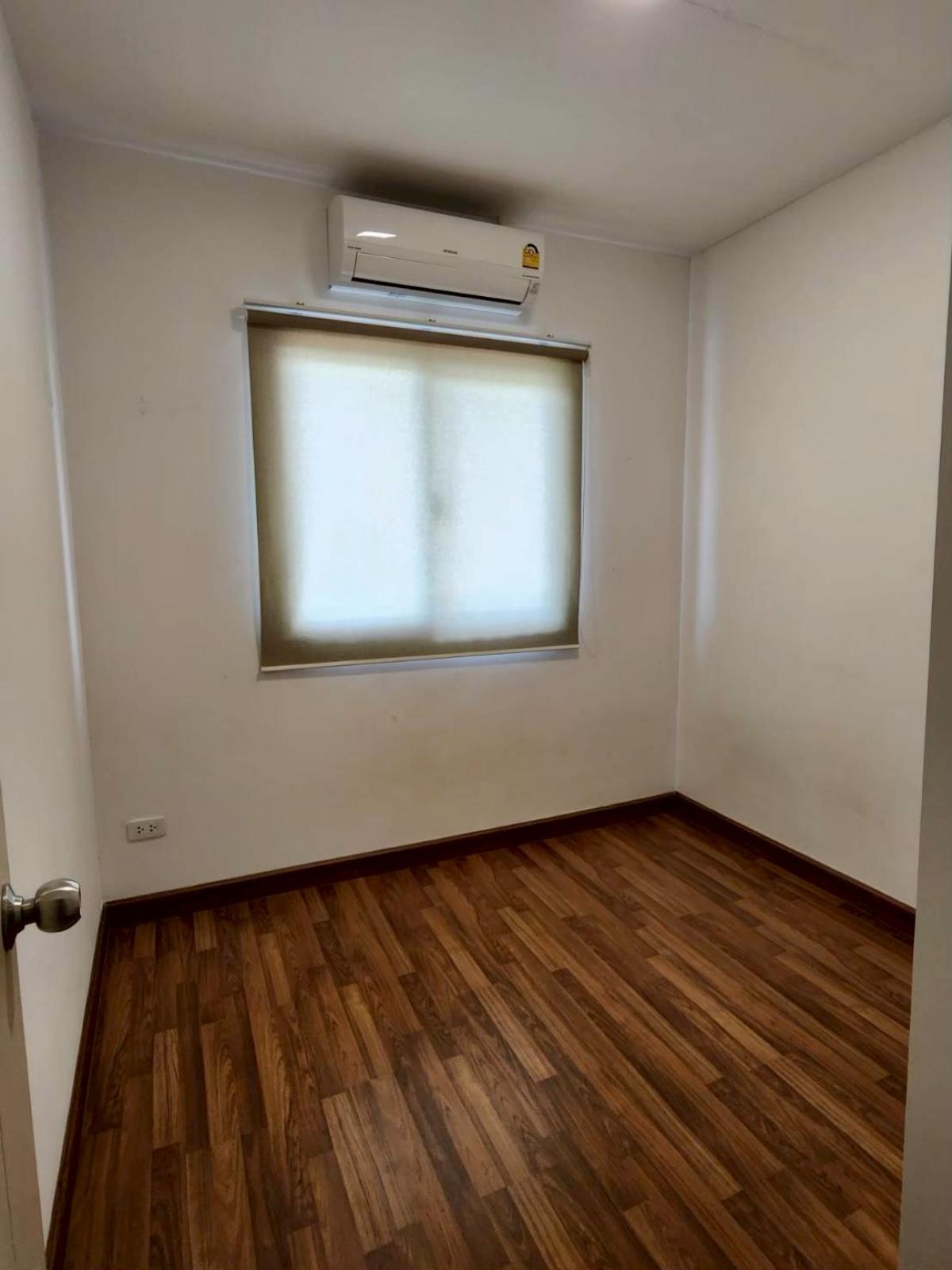 ขายทาวน์โฮมพัฒนาการ ศรีนครินทร์ : ทาวโฮมทำเลดีบนเส้นพัฒนาการ Pruksa Ville 73 Phattanakan38 เดินทางง่ายไม่ไกลจากมอเตอร์เวย์ และห้างซีคอน ราคา 4,100,000 บาท