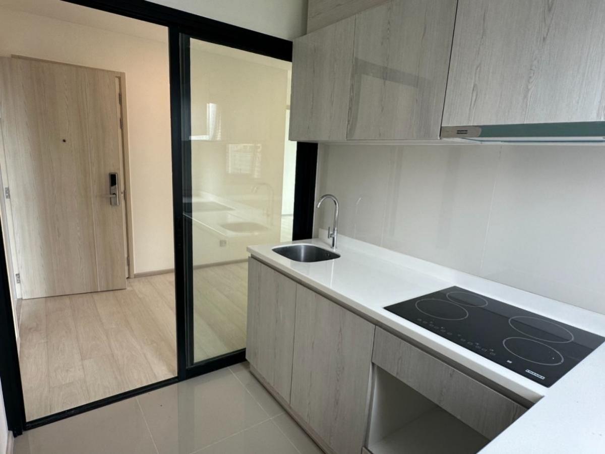 For SaleCondoRama9, Petchburi, RCA : Life Asoke 2 bedrooms in a prime location near BTS/MRT Asoke55 sqm. Price 7.89 million THB with complete facilities!