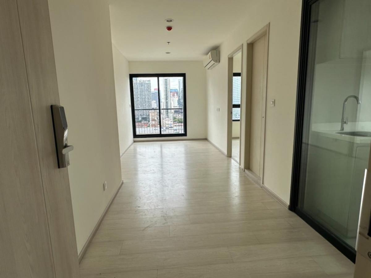 For SaleCondoRama9, Petchburi, RCA : Life Asoke 2 bedrooms in a prime location near BTS/MRT Asoke55 sqm. Price 7.89 million THB with complete facilities!