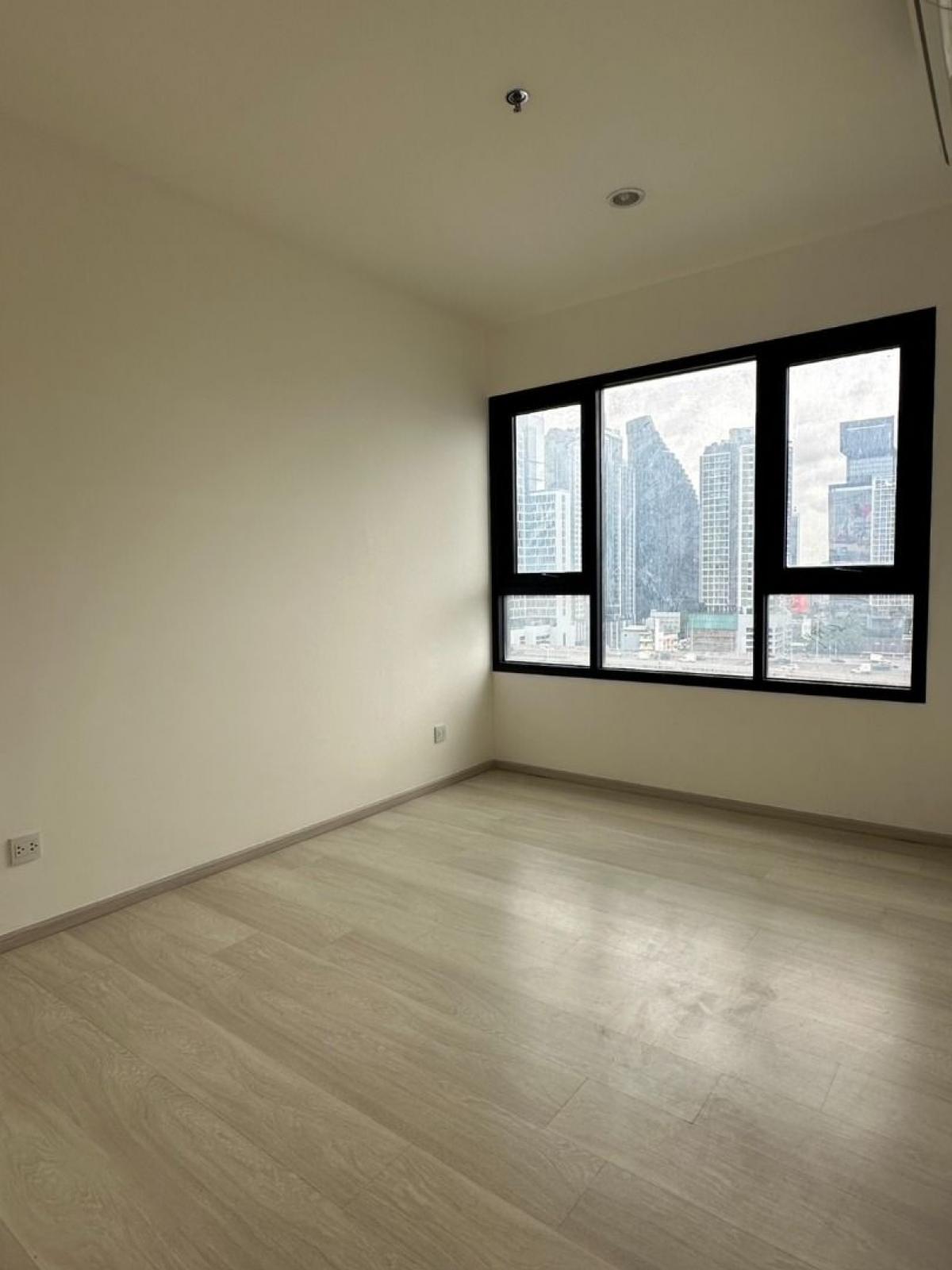 For SaleCondoRama9, Petchburi, RCA : Life Asoke 2 bedrooms in a prime location near BTS/MRT Asoke55 sqm. Price 7.89 million THB with complete facilities!