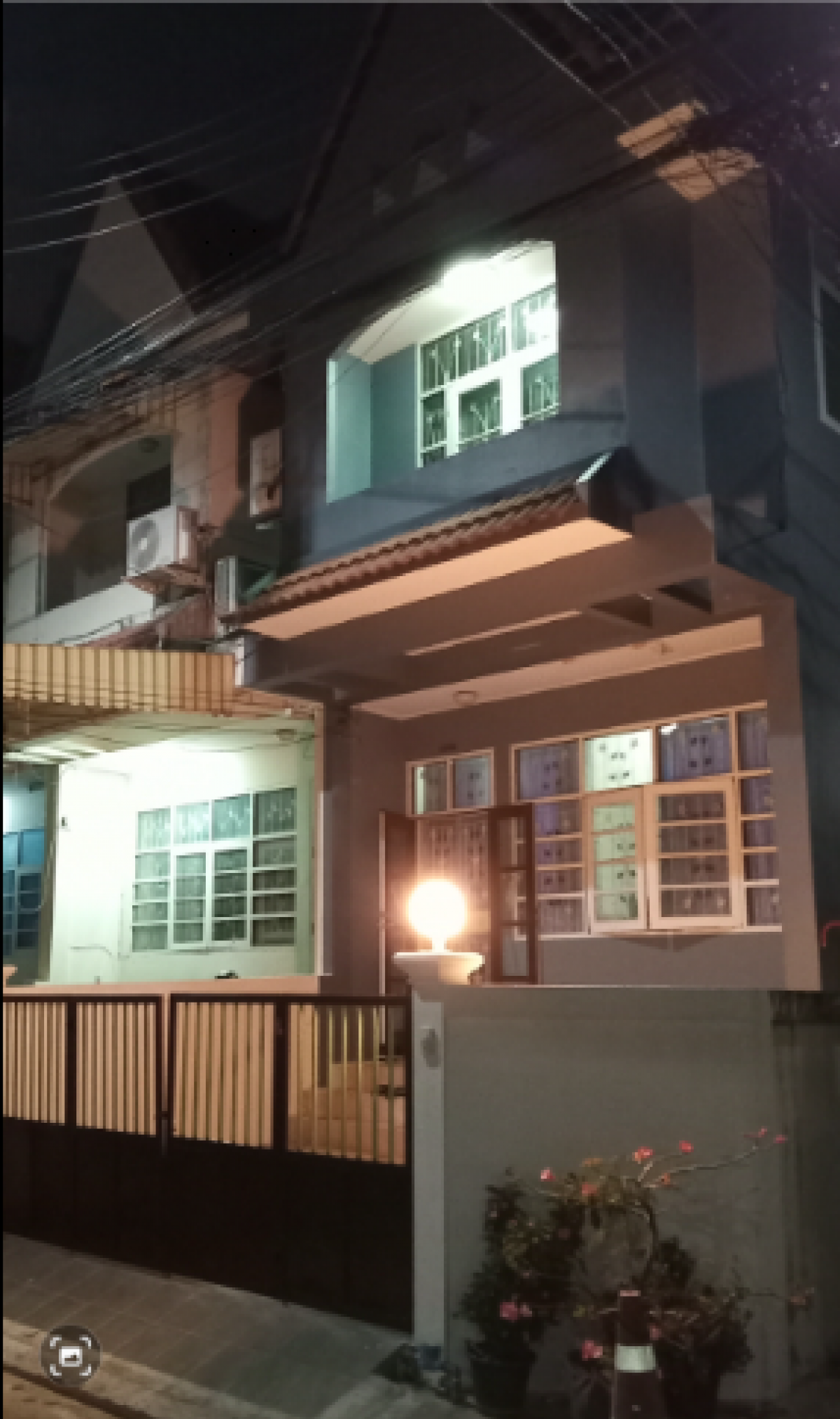 ขายทาวน์โฮมอ่อนนุช อุดมสุข : 06/02/2026, บ้านสวย 2 ห้องนอน บนที่ดิน 19 ตร.วา ใจกลางอ่อนนุช ราคาพิเศษ 2.49 ล้าน พร้อมเข้าอยู่ได้ทันที!