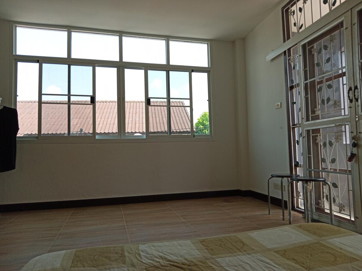 ขายทาวน์โฮมอ่อนนุช อุดมสุข : 06/02/2026, บ้านสวย 2 ห้องนอน บนที่ดิน 19 ตร.วา ใจกลางอ่อนนุช ราคาพิเศษ 2.49 ล้าน พร้อมเข้าอยู่ได้ทันที!