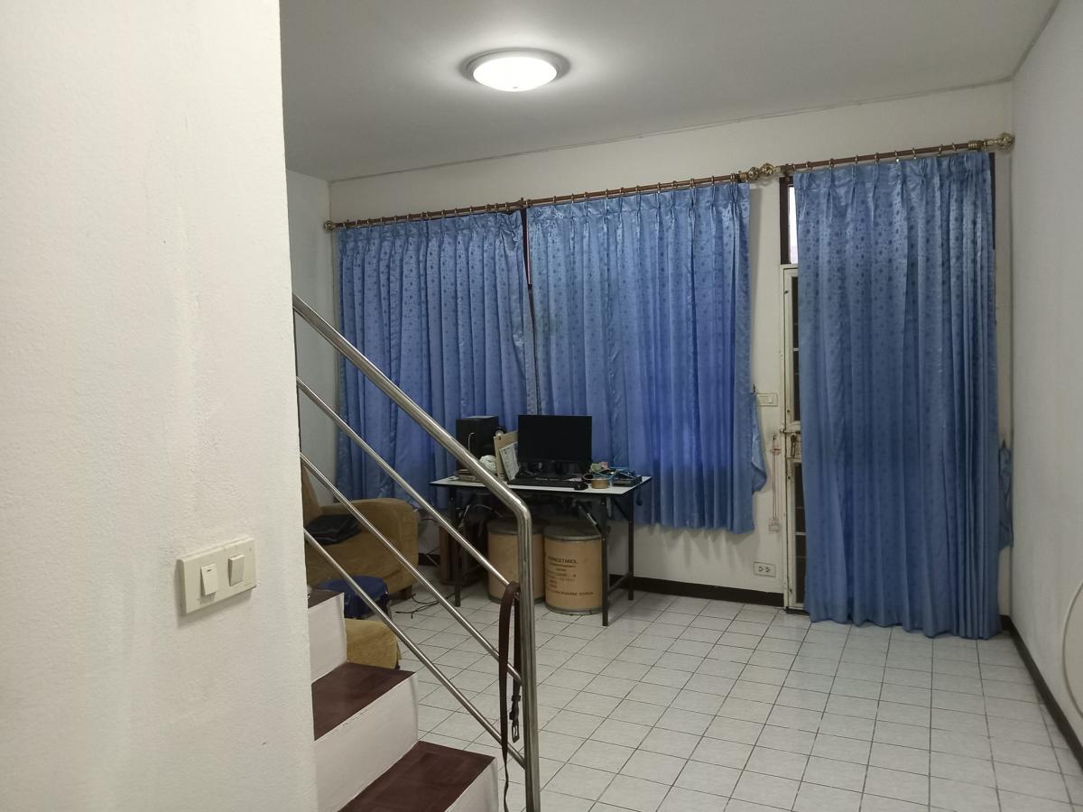 ขายทาวน์โฮมอ่อนนุช อุดมสุข : 06/02/2026, บ้านสวย 2 ห้องนอน บนที่ดิน 19 ตร.วา ใจกลางอ่อนนุช ราคาพิเศษ 2.49 ล้าน พร้อมเข้าอยู่ได้ทันที!